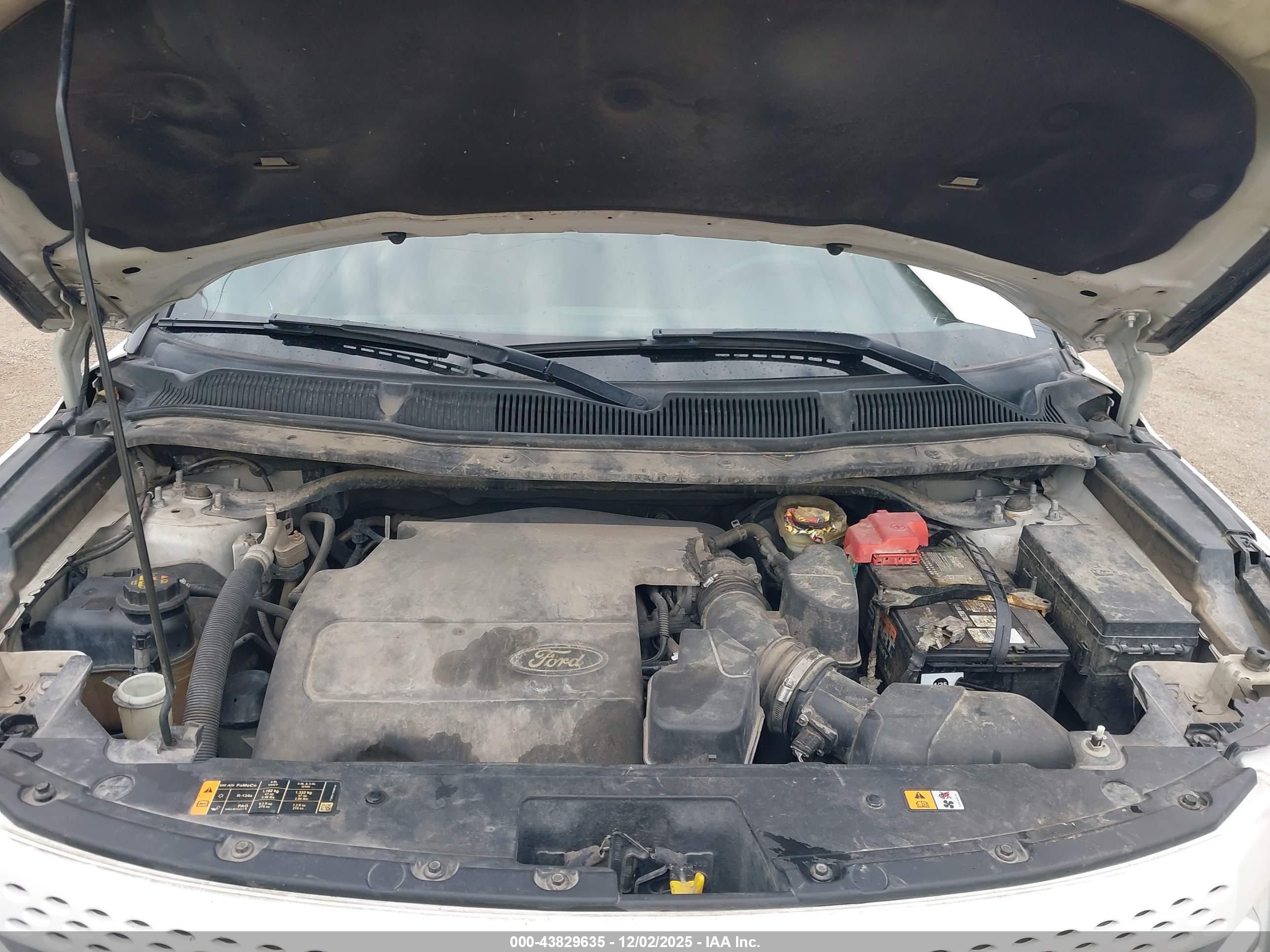 FORD EXPLORER image 10