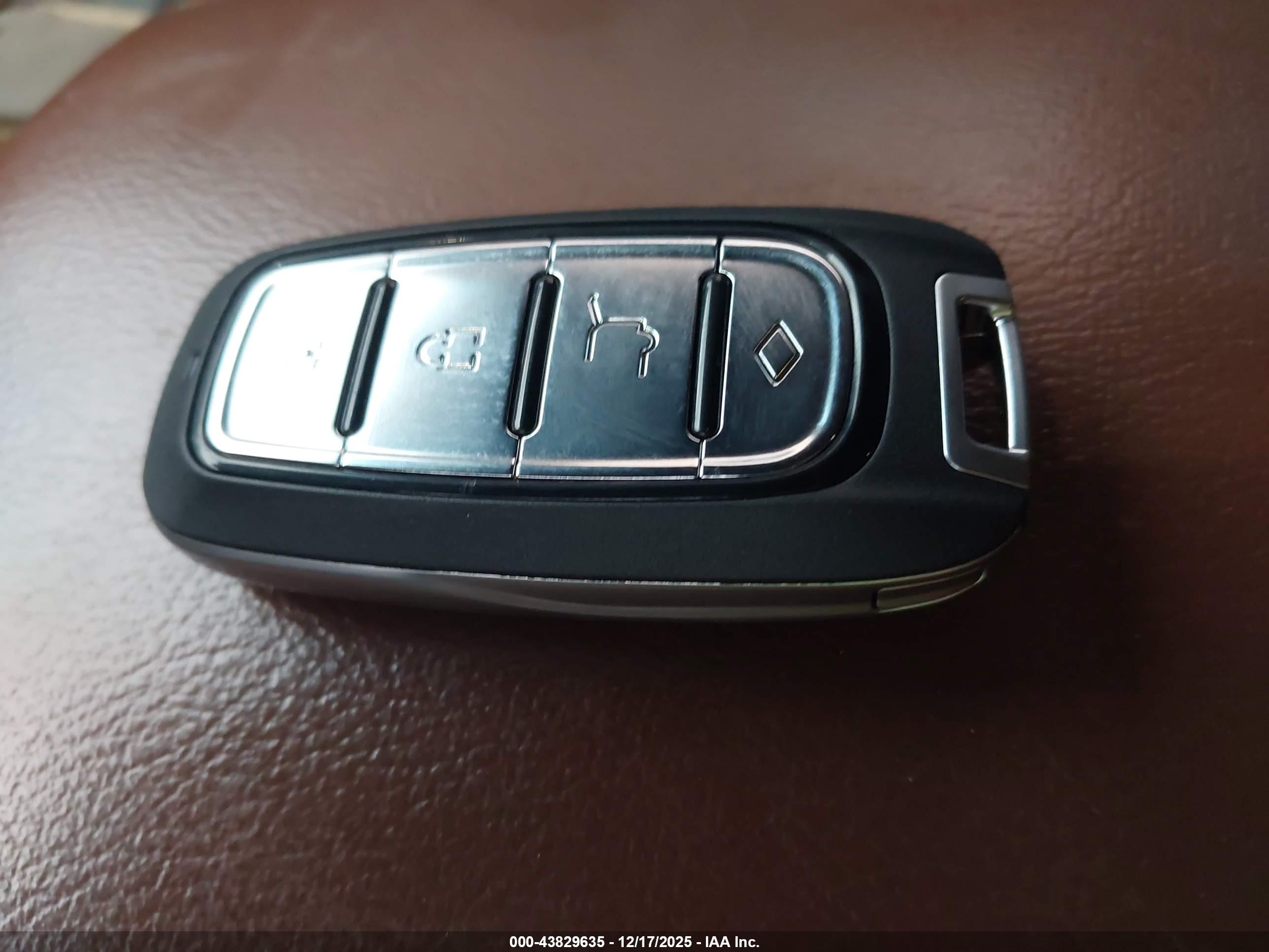 FORD EXPLORER image 11