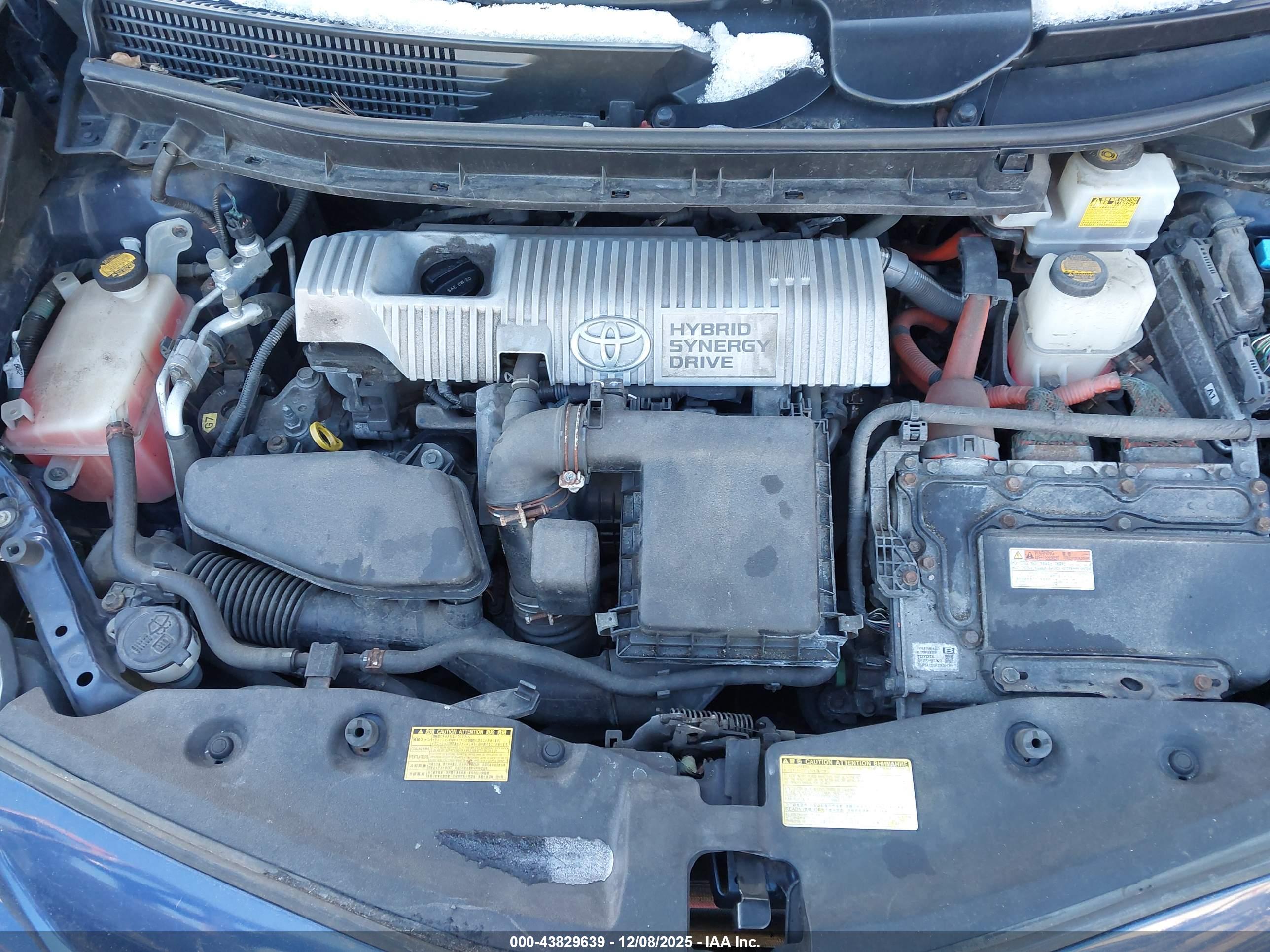 TOYOTA PRIUS image 10