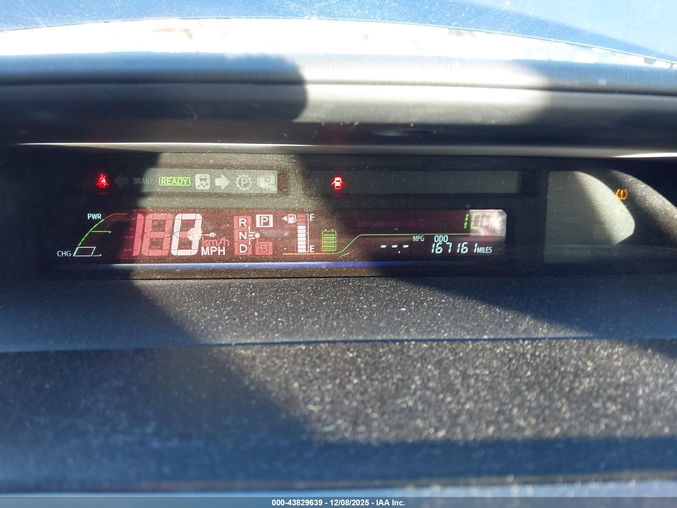 TOYOTA PRIUS image 7