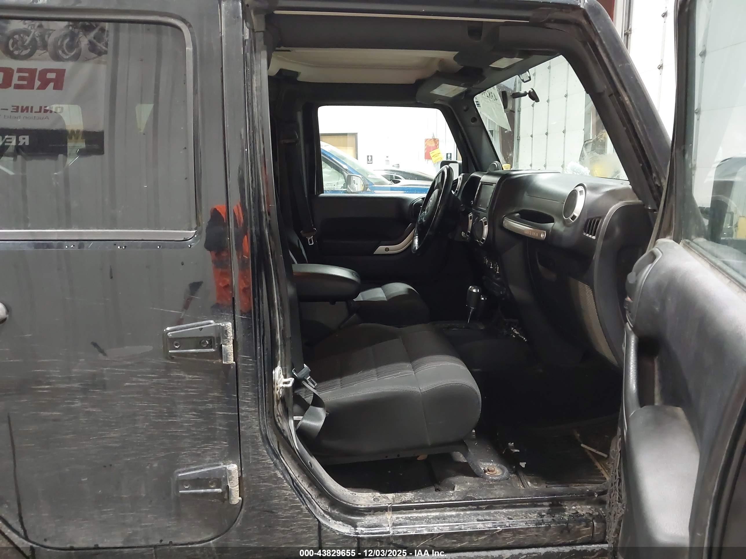 JEEP WRANGLER image 5