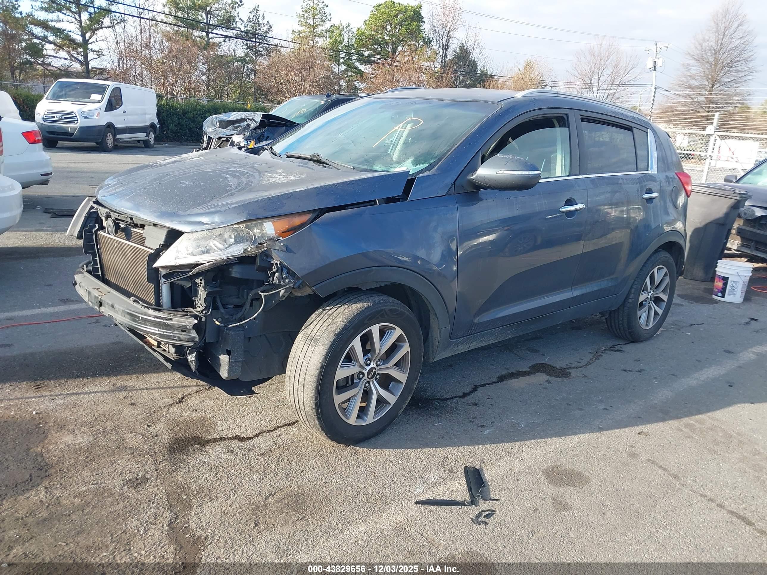 KIA SPORTAGE image 2