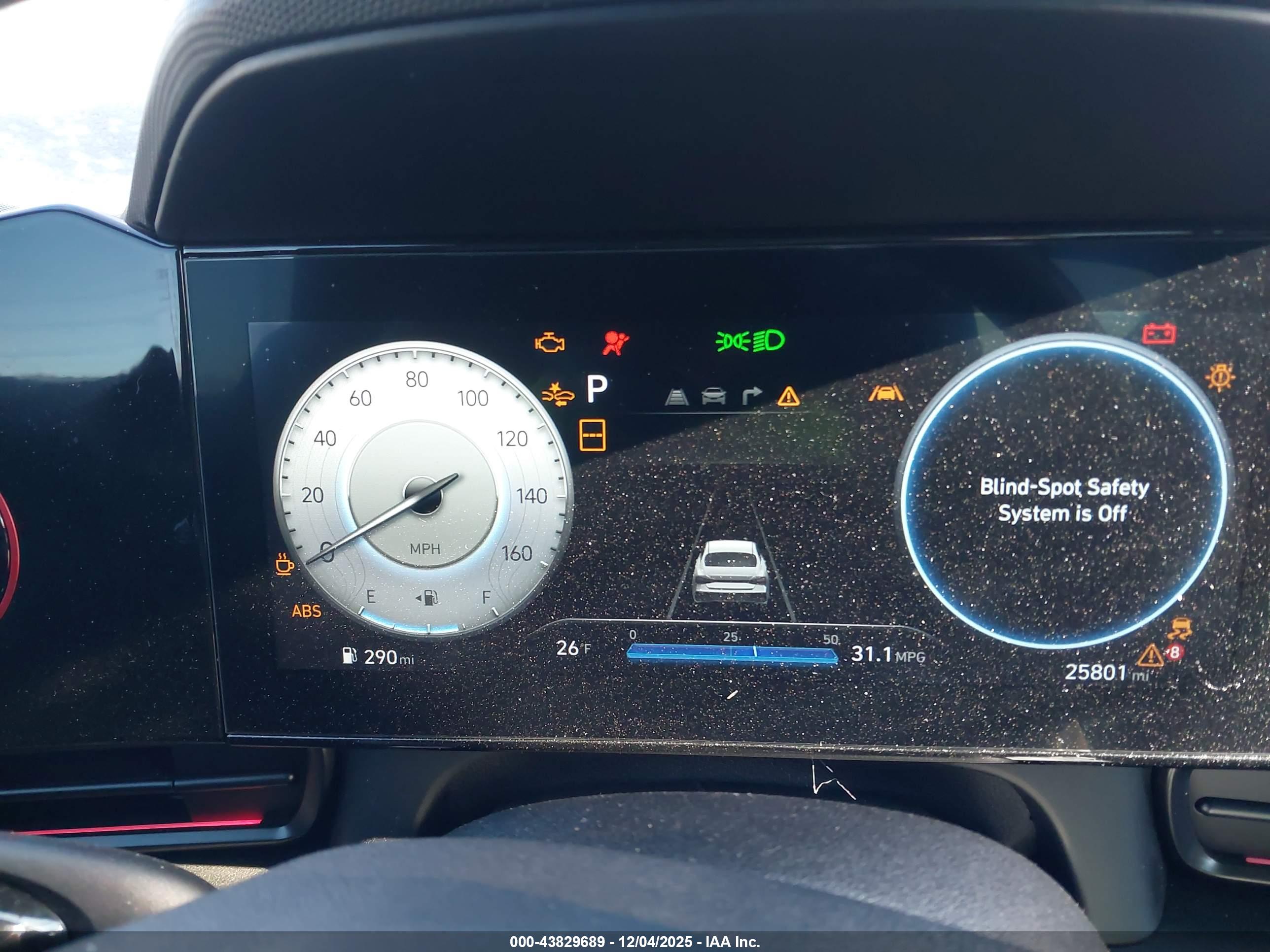 HYUNDAI ELANTRA image 7
