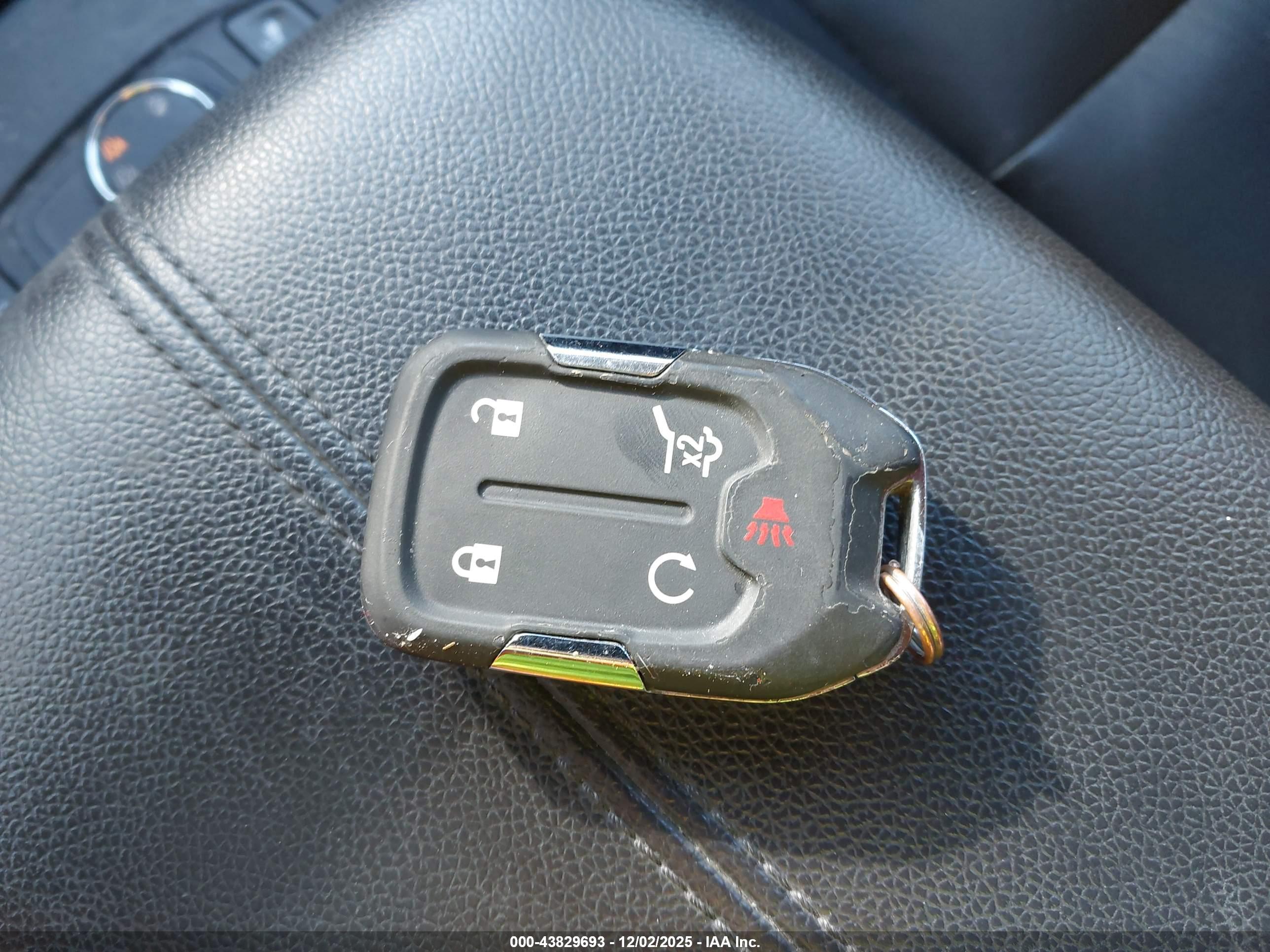GMC TERRAIN image 11