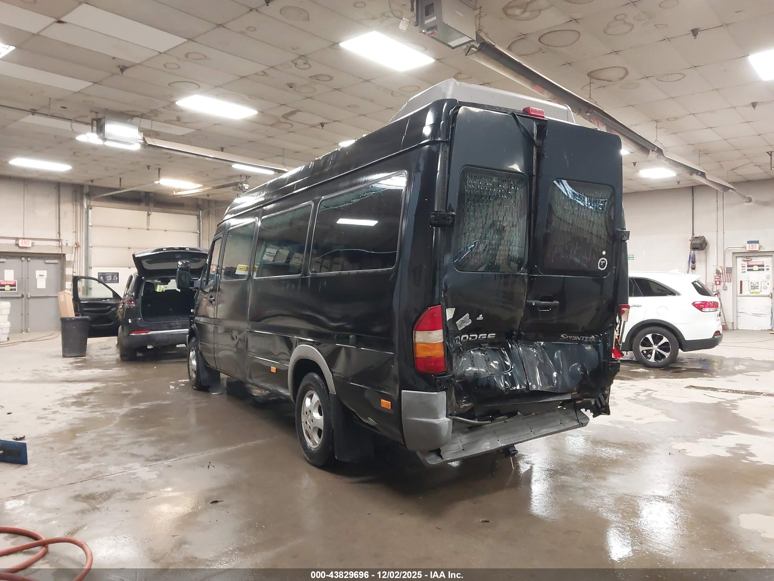 DODGE SPRINTER image 3