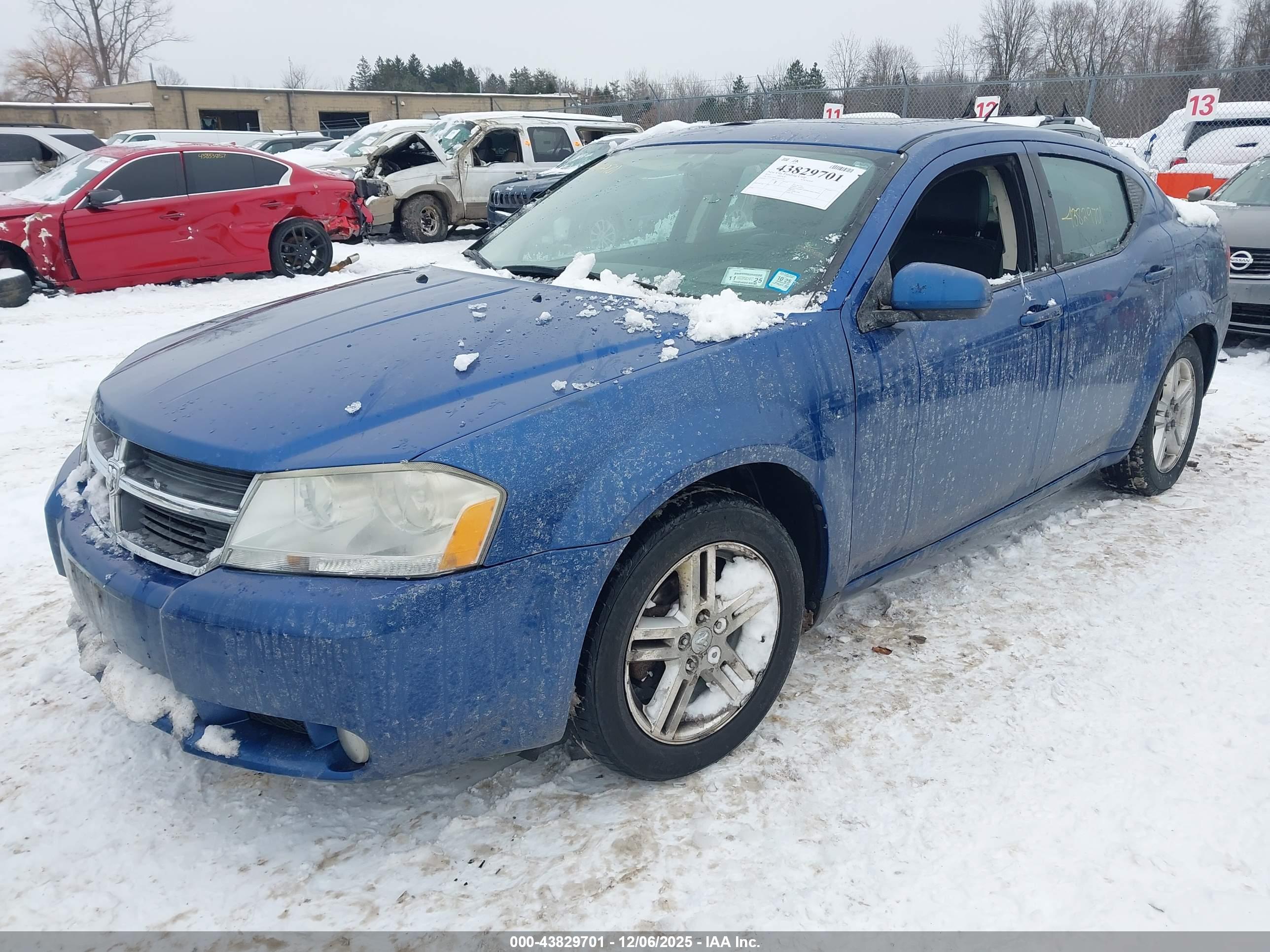 DODGE AVENGER image 2