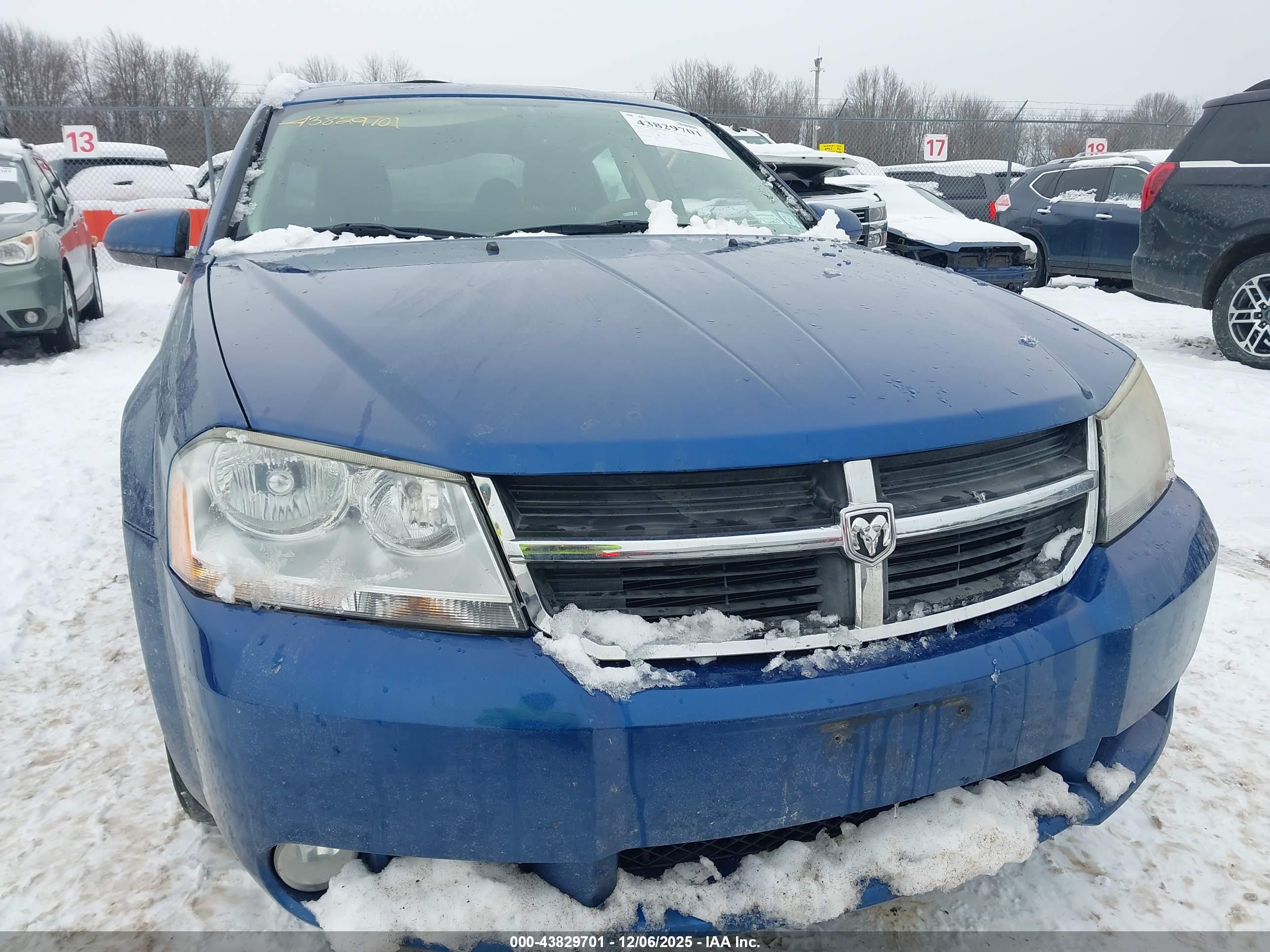 DODGE AVENGER image 6