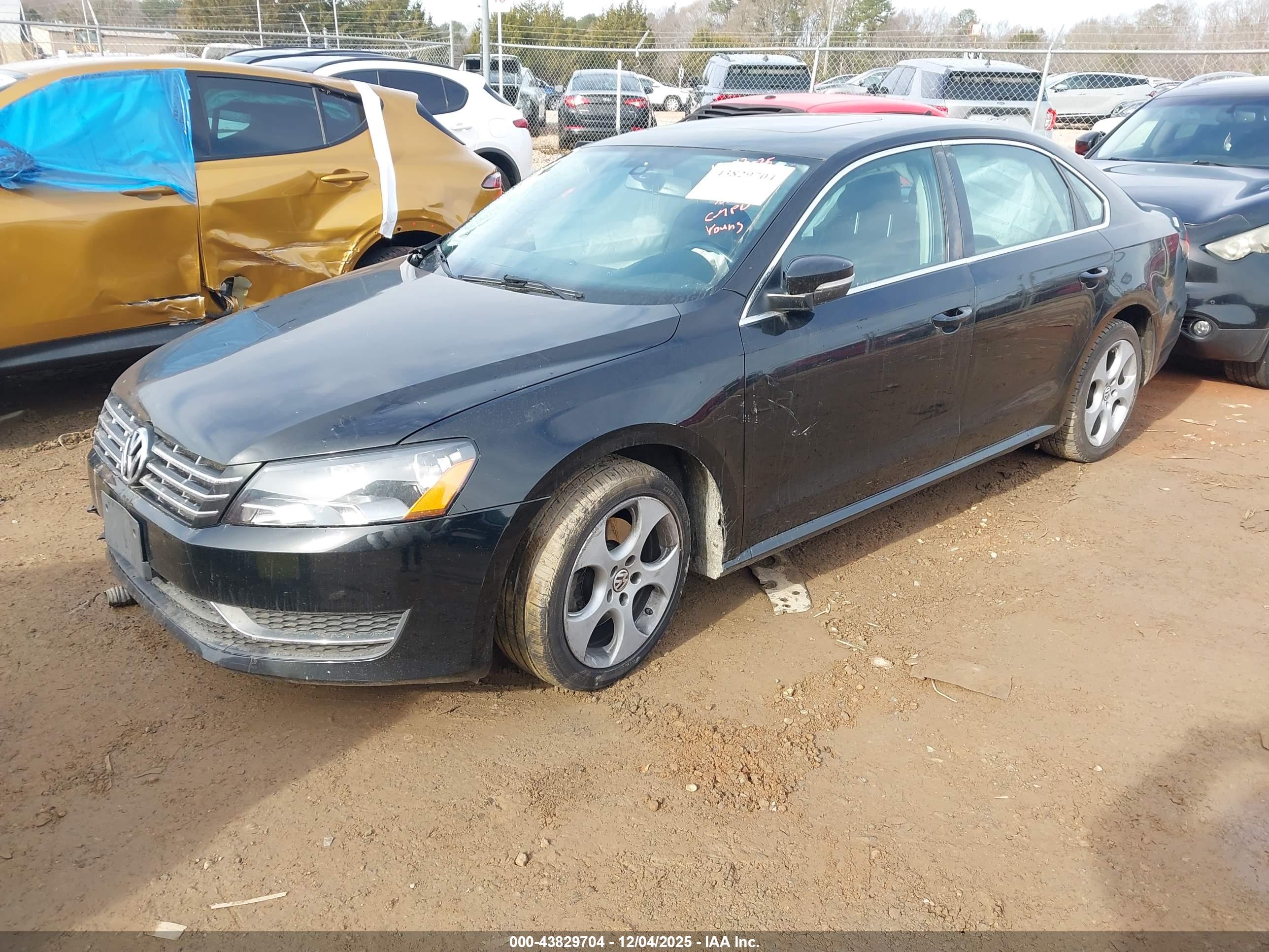 VOLKSWAGEN PASSAT image 2