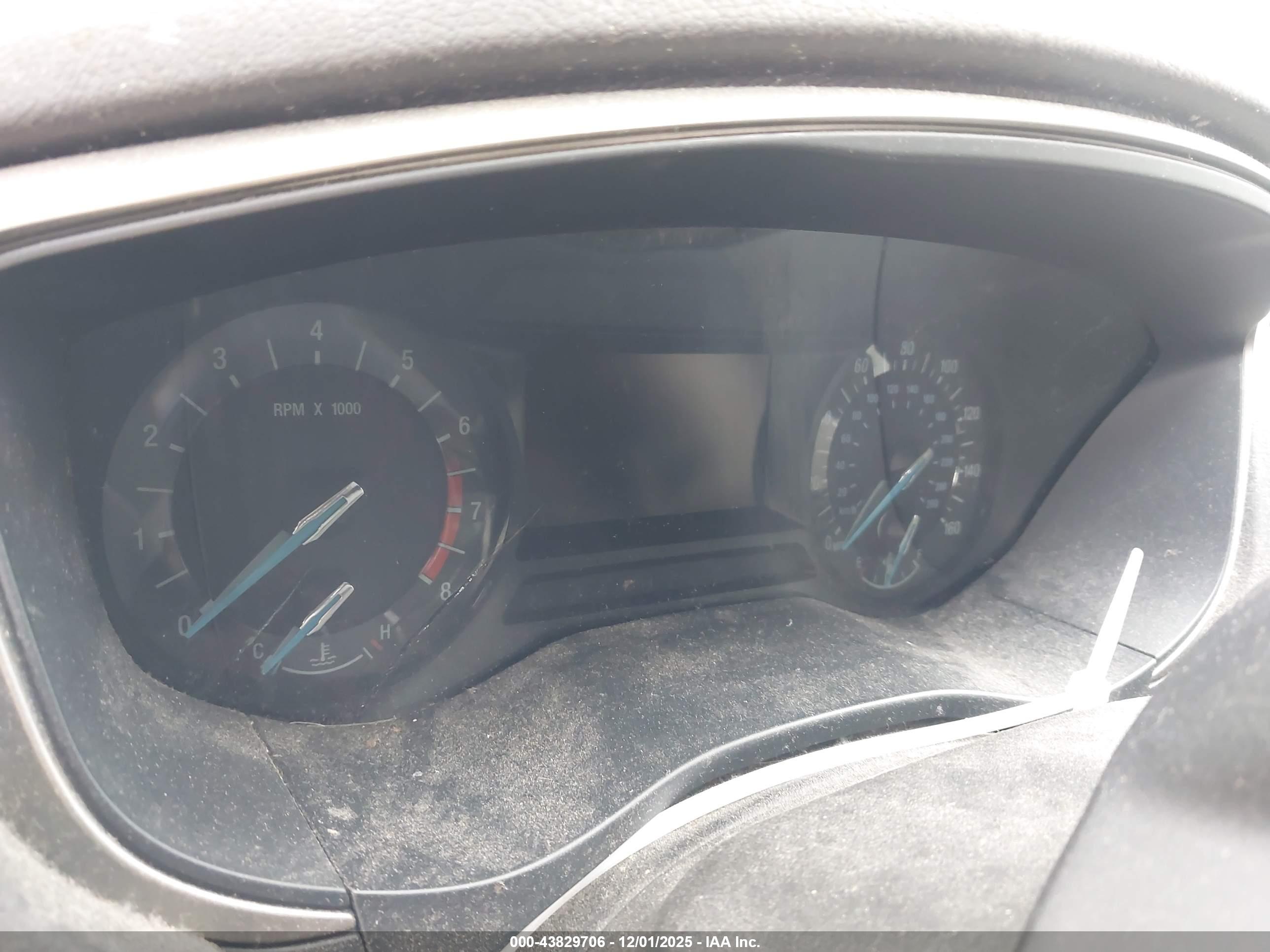 FORD FUSION image 7