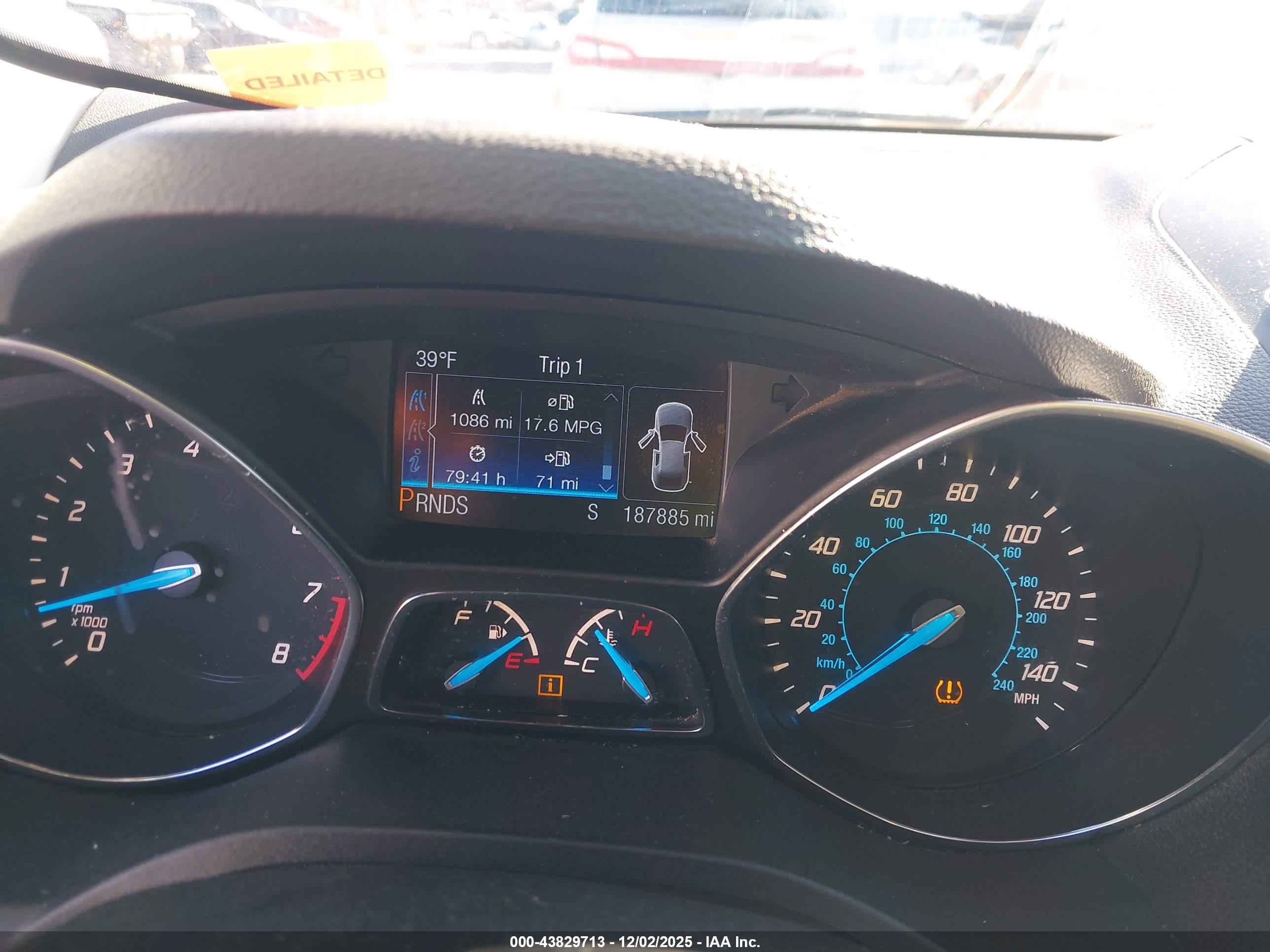 FORD ESCAPE image 7