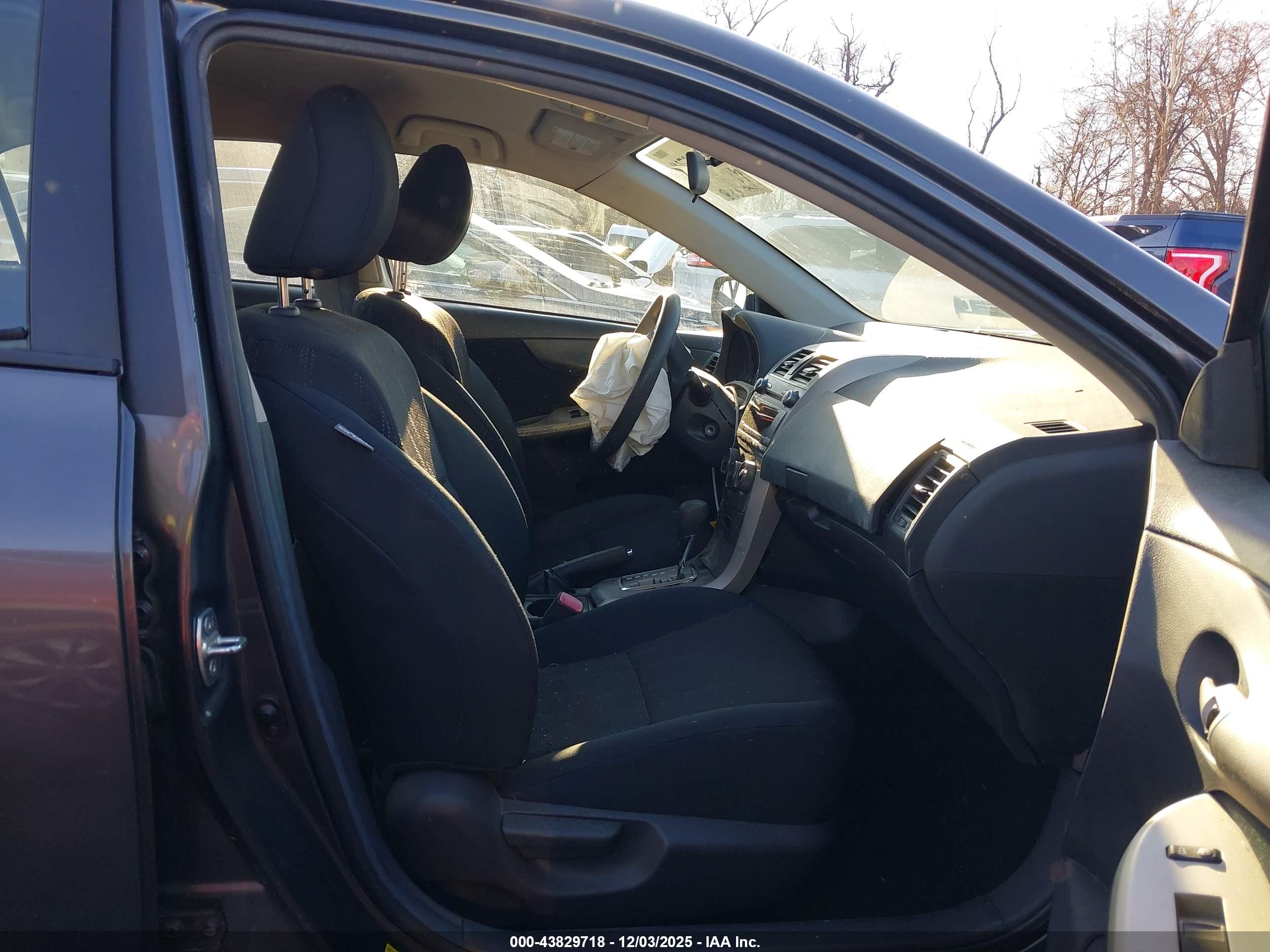TOYOTA COROLLA image 5