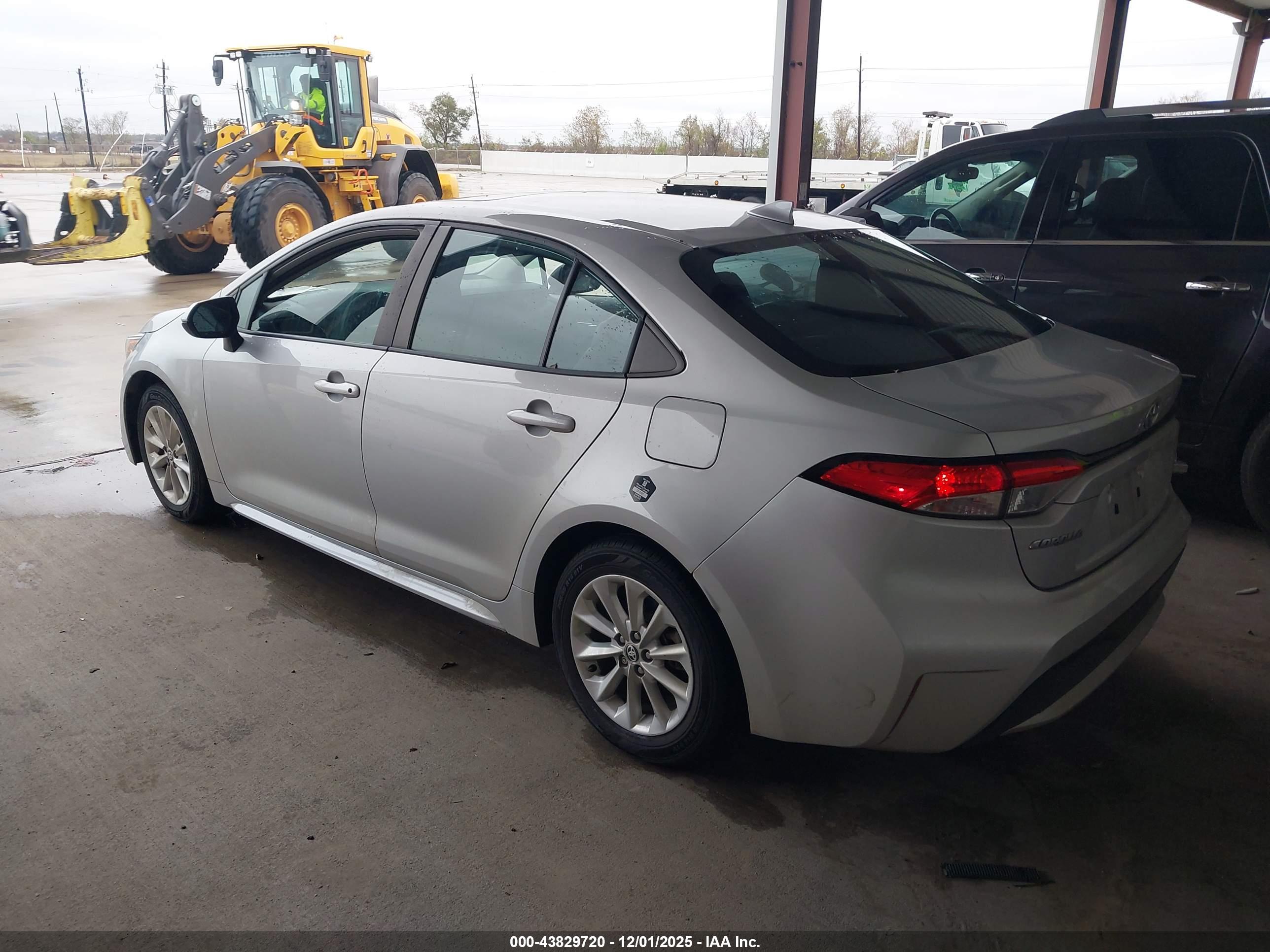 TOYOTA COROLLA image 3