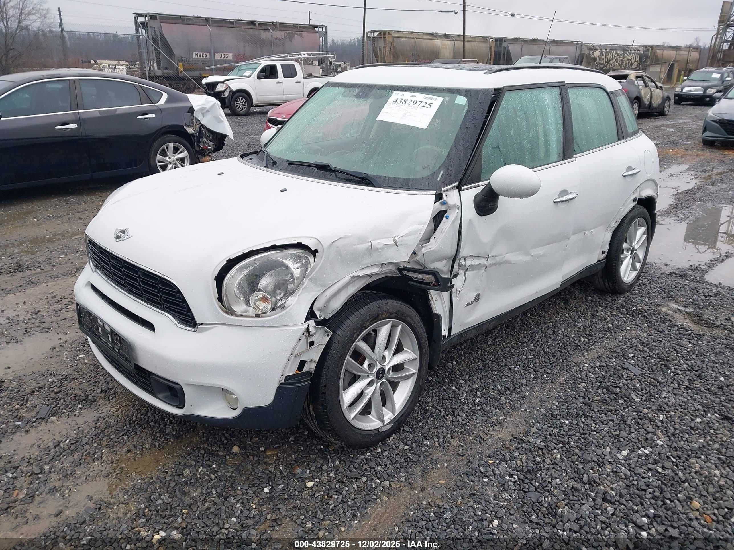 MINI COUNTRYMAN image 2