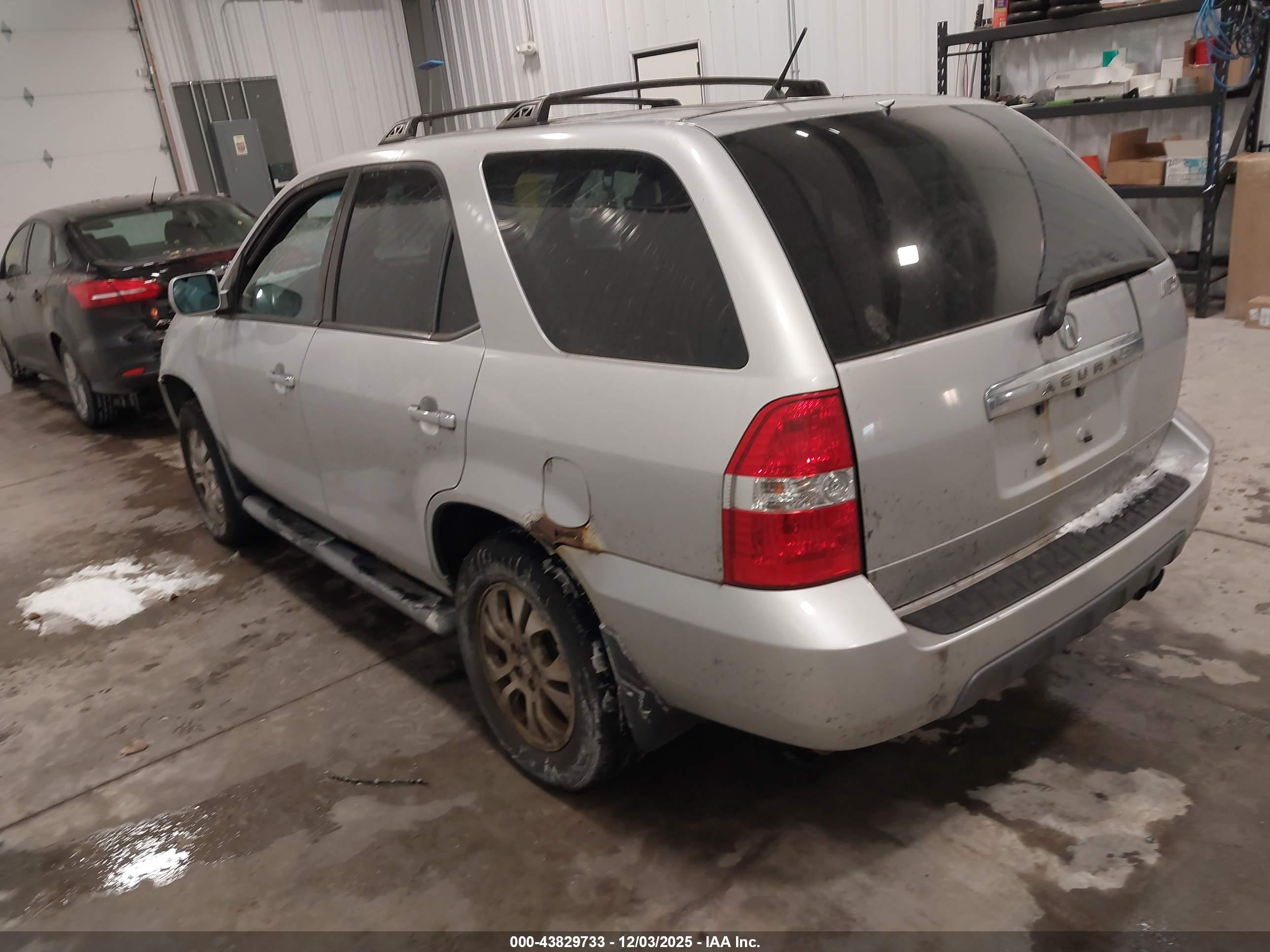 ACURA MDX image 3