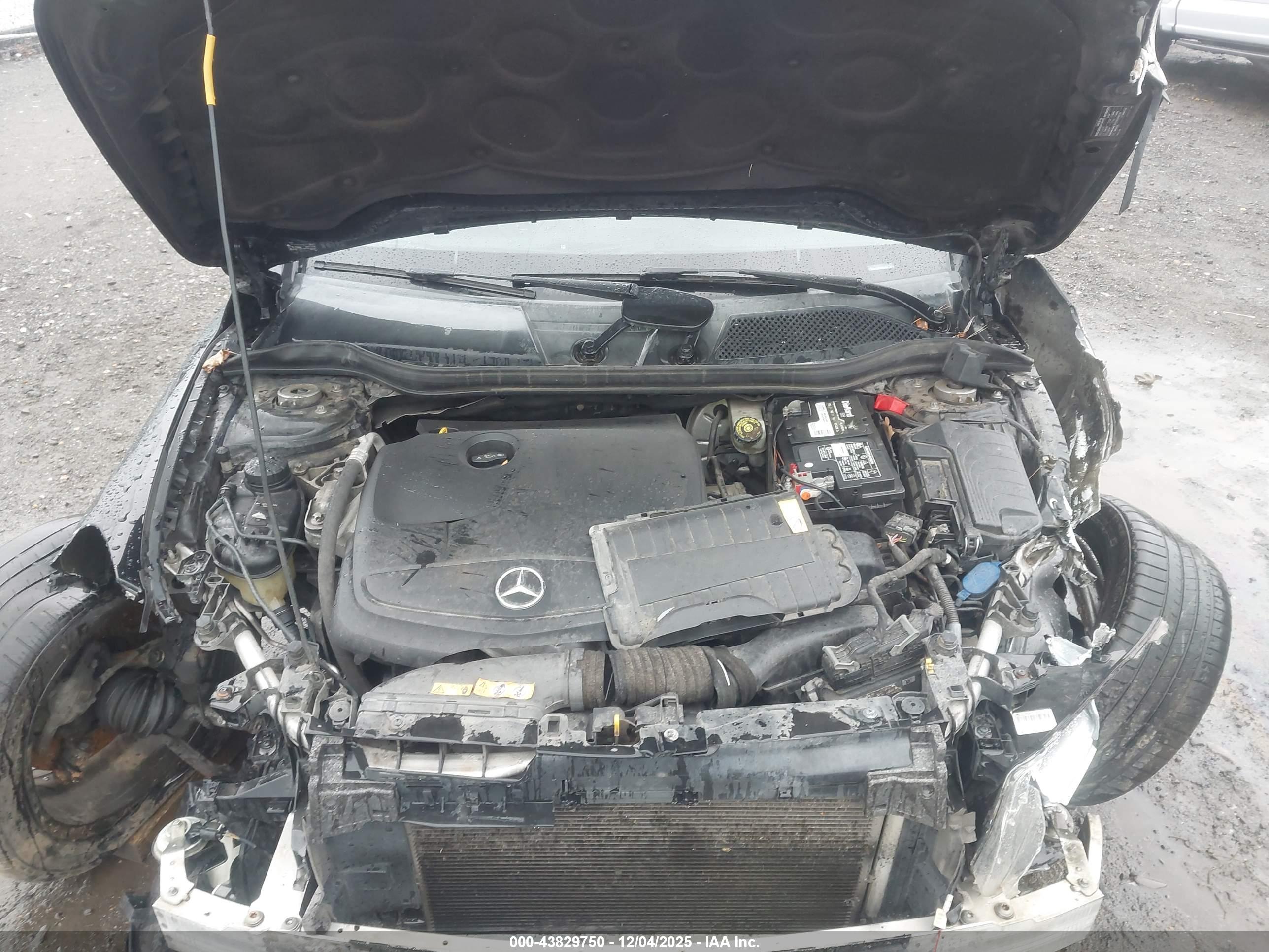 MERCEDES-BENZ CLA image 10