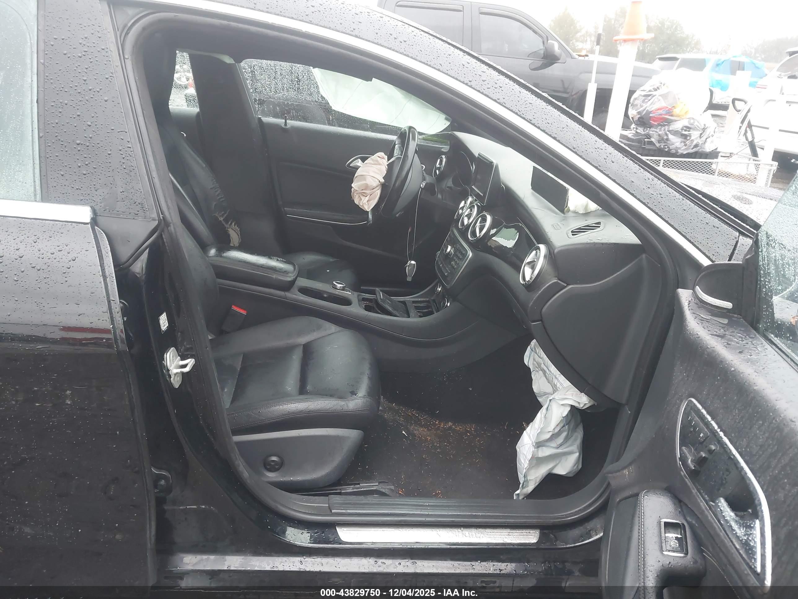 MERCEDES-BENZ CLA image 5
