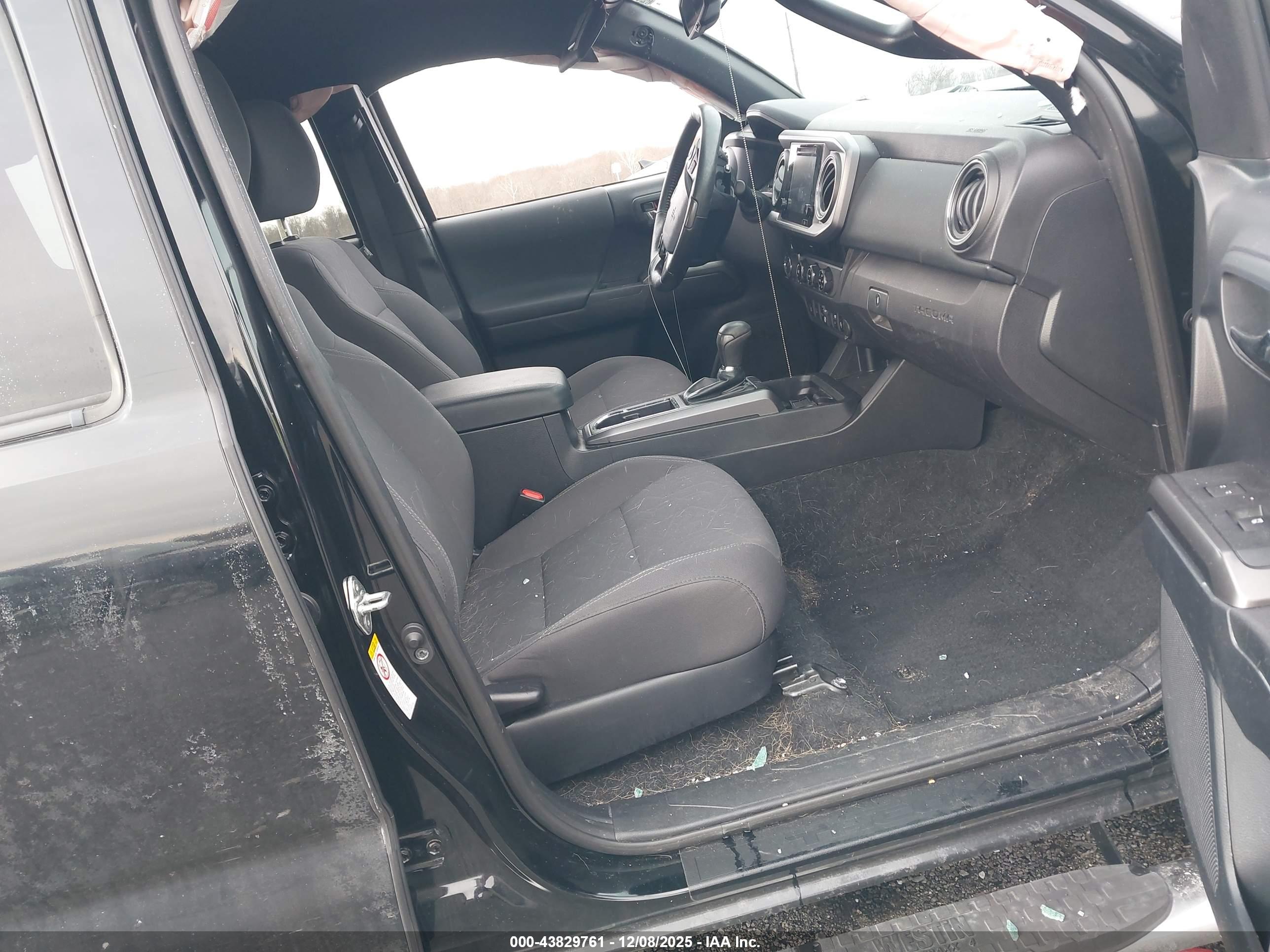 TOYOTA TACOMA image 5