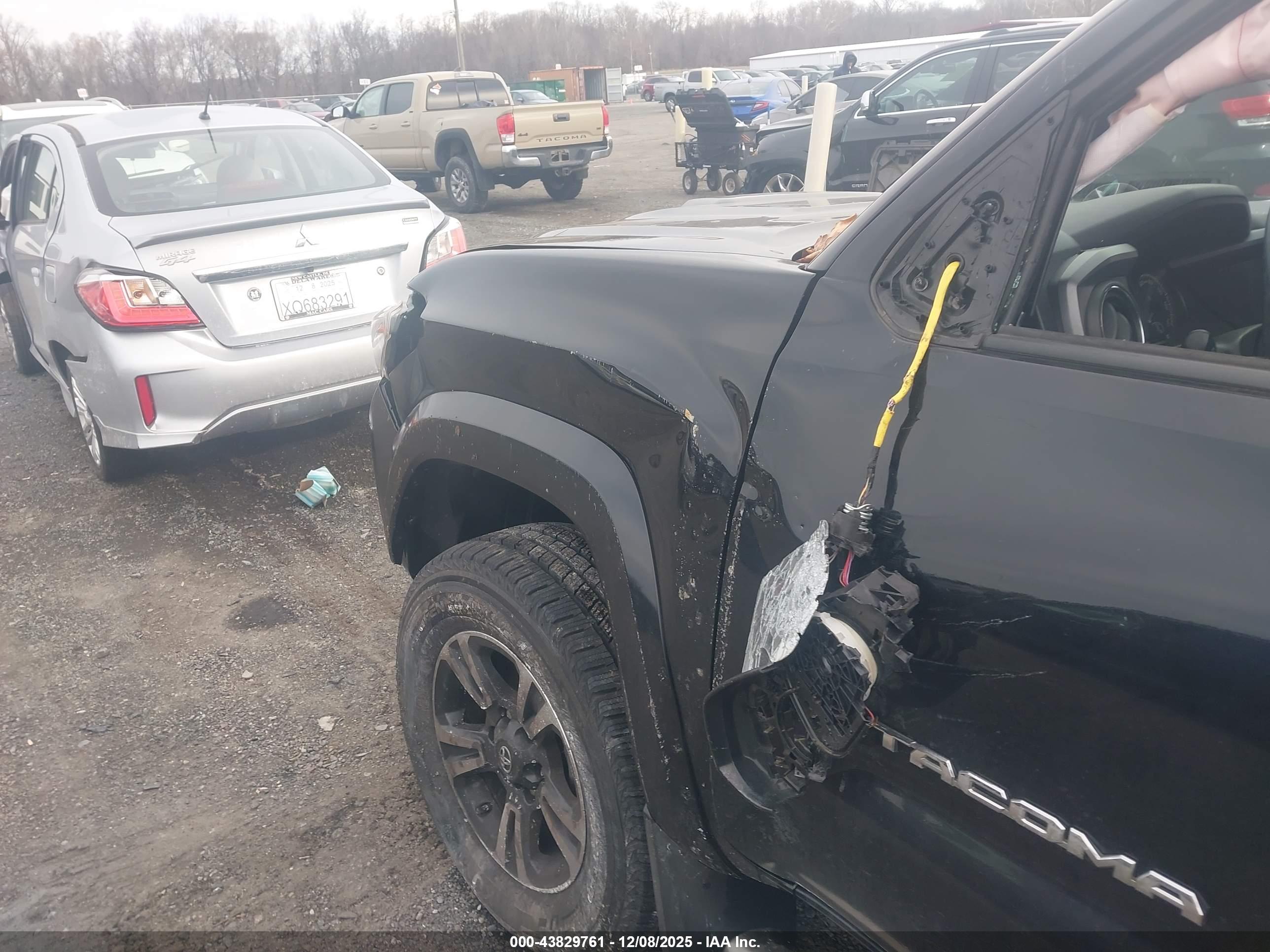 TOYOTA TACOMA image 6