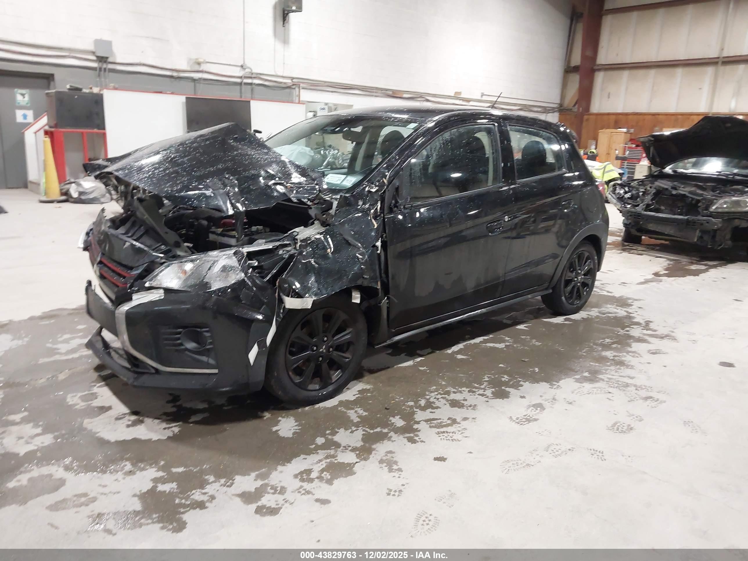 MITSUBISHI MIRAGE image 2