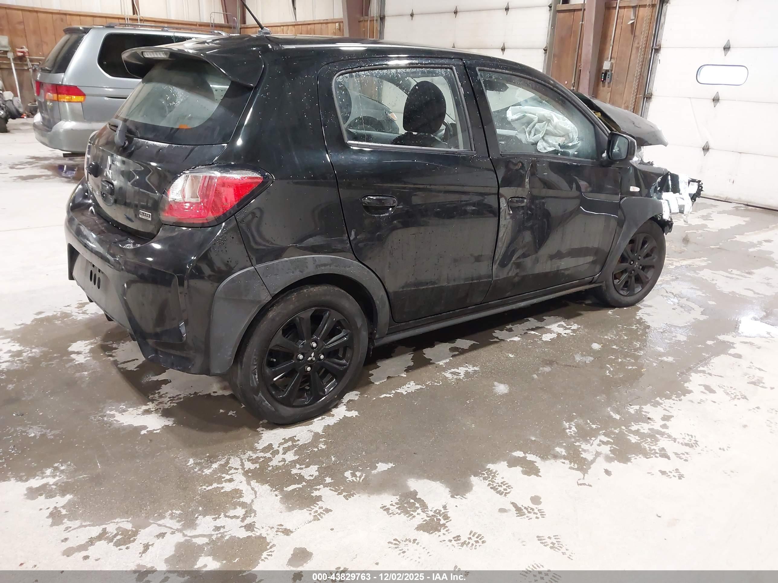 MITSUBISHI MIRAGE image 4
