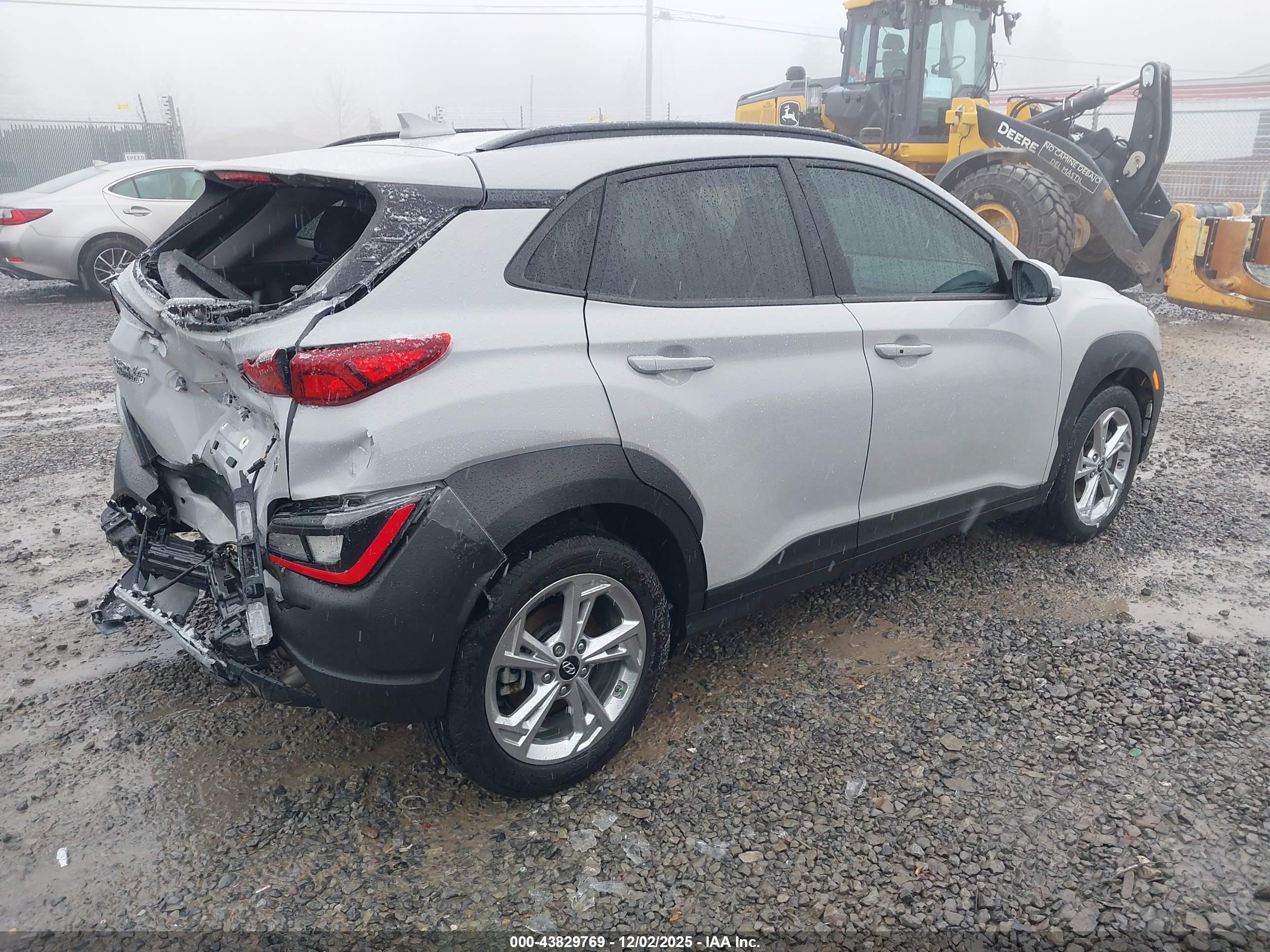 HYUNDAI KONA image 4