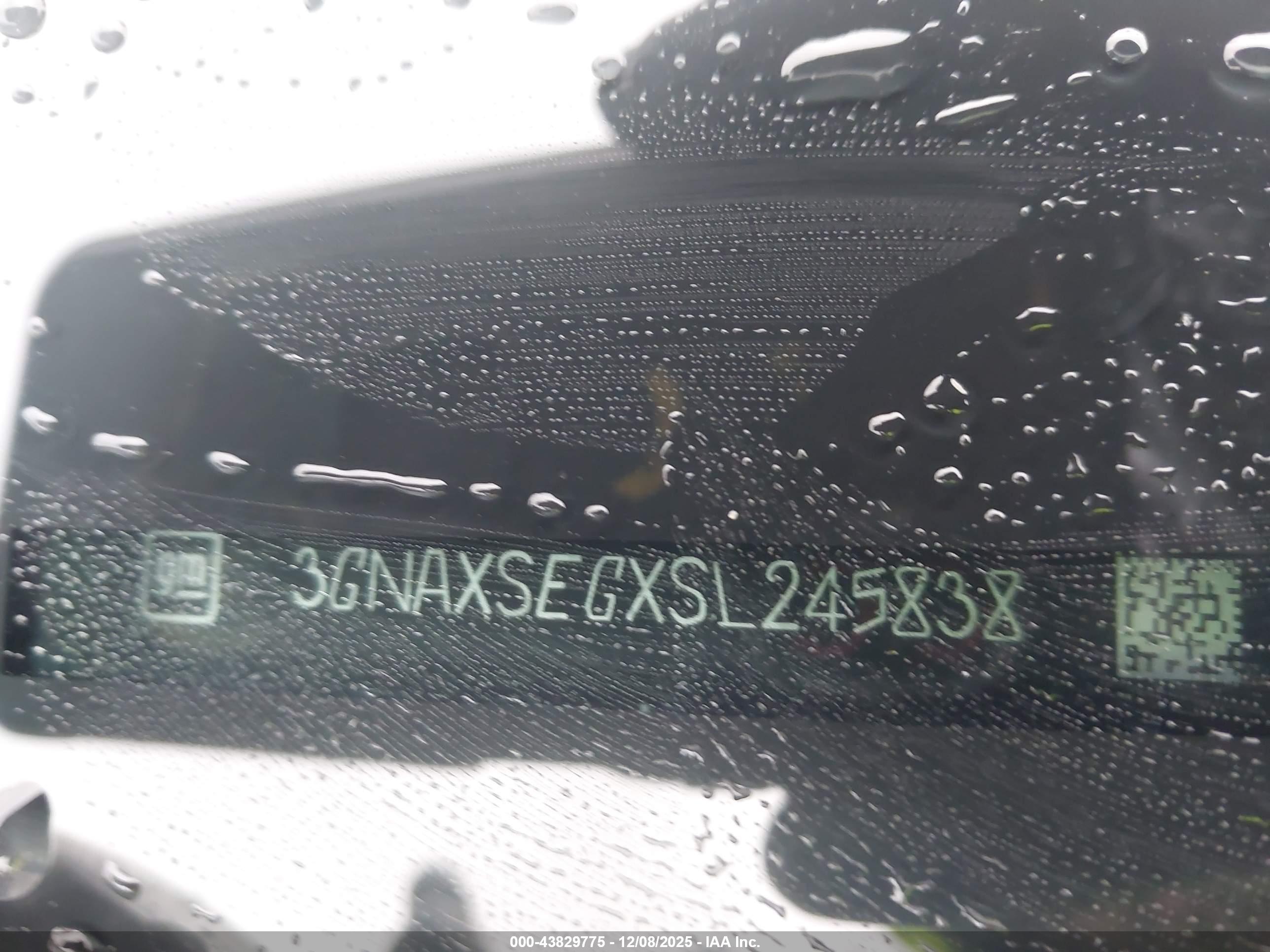CHEVROLET EQUINOX image 9