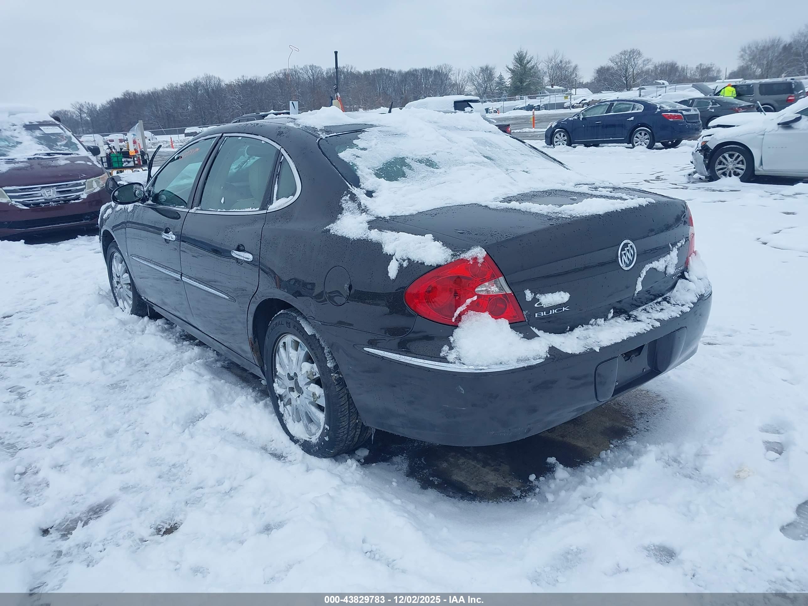 BUICK LACROSSE image 3