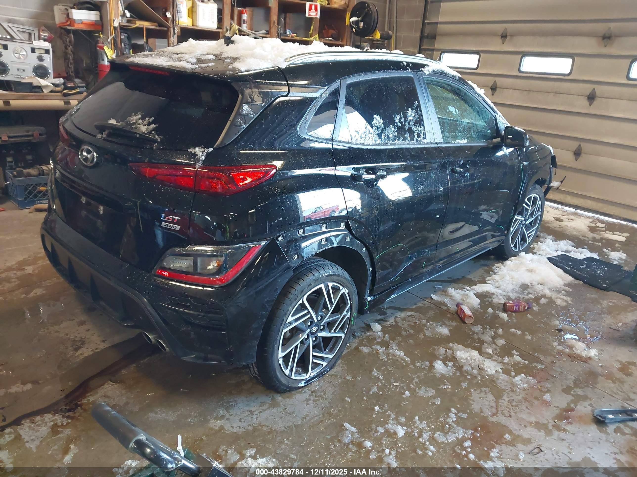 HYUNDAI KONA image 4