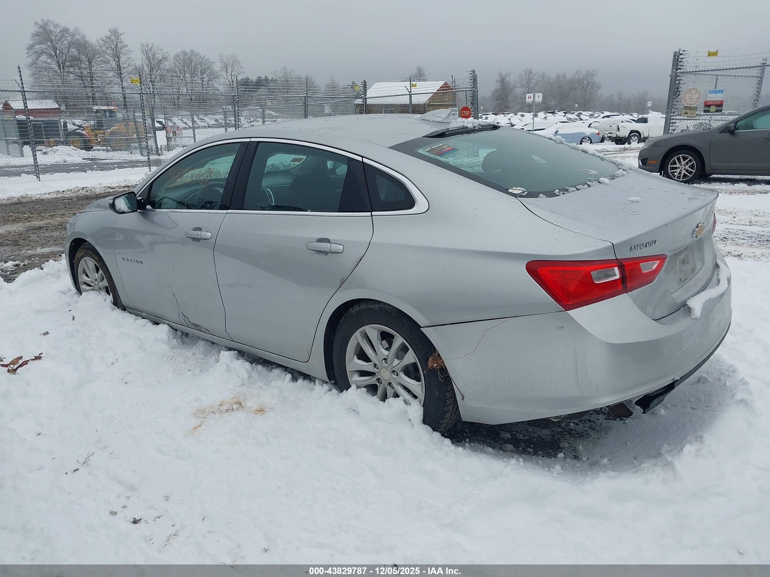 CHEVROLET MALIBU image 3