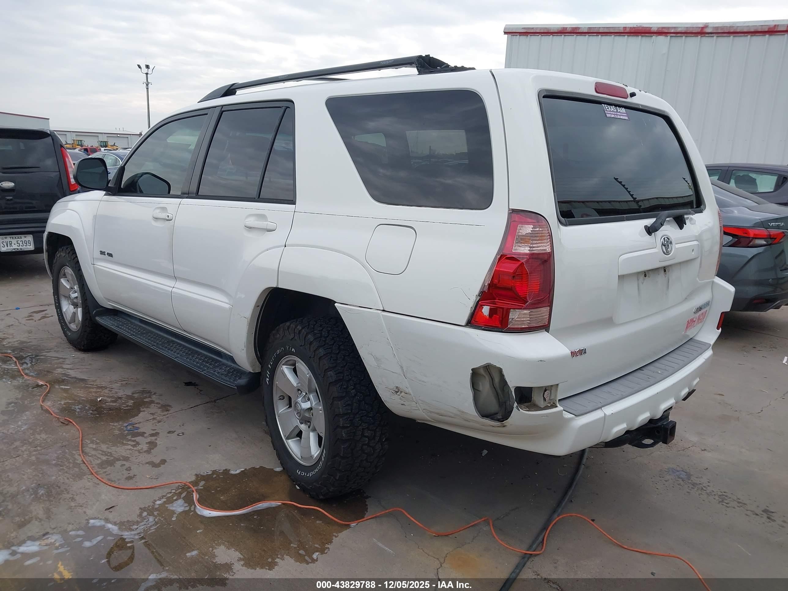 TOYOTA 4RUNNER image 3