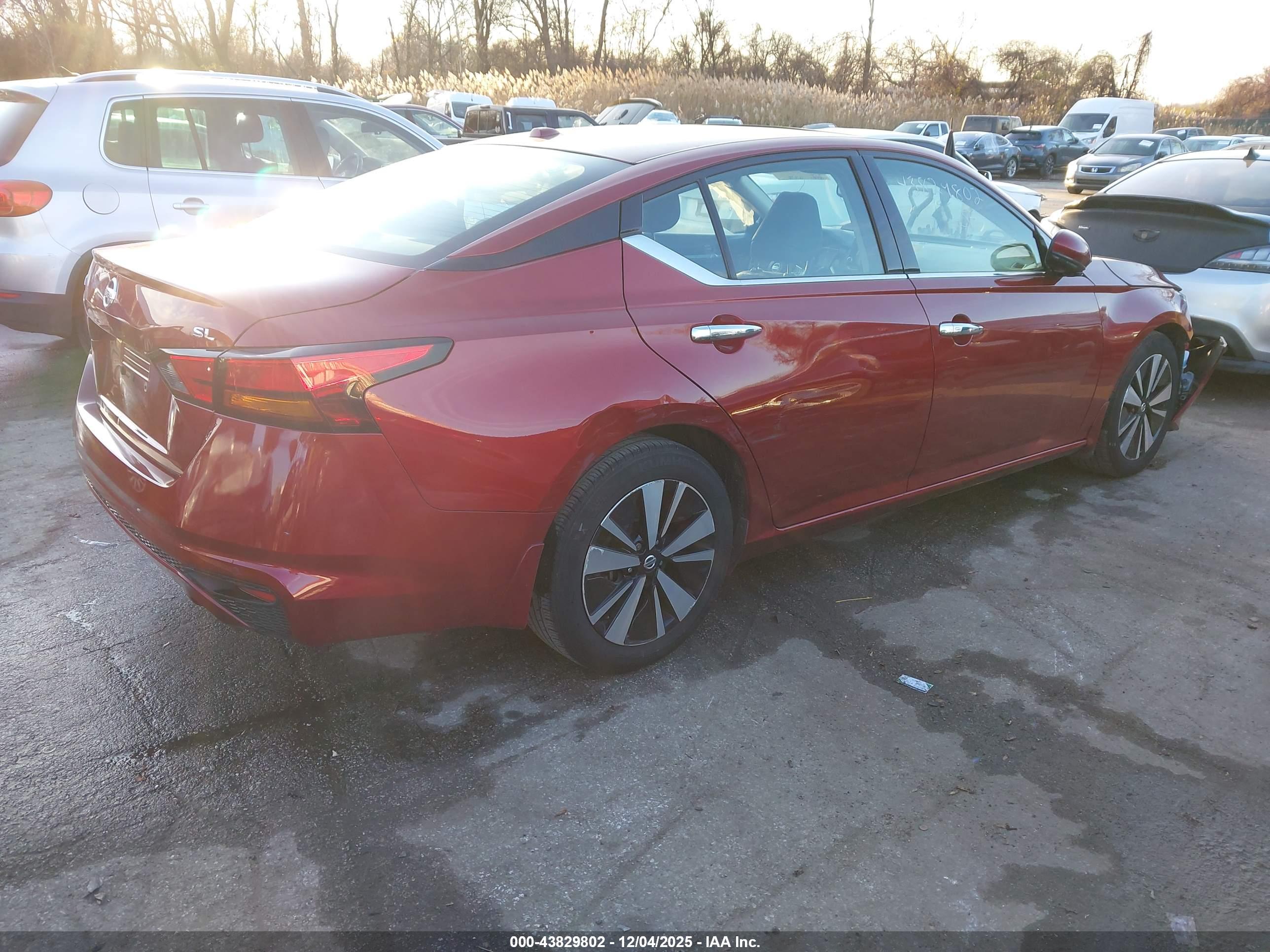 NISSAN ALTIMA image 4