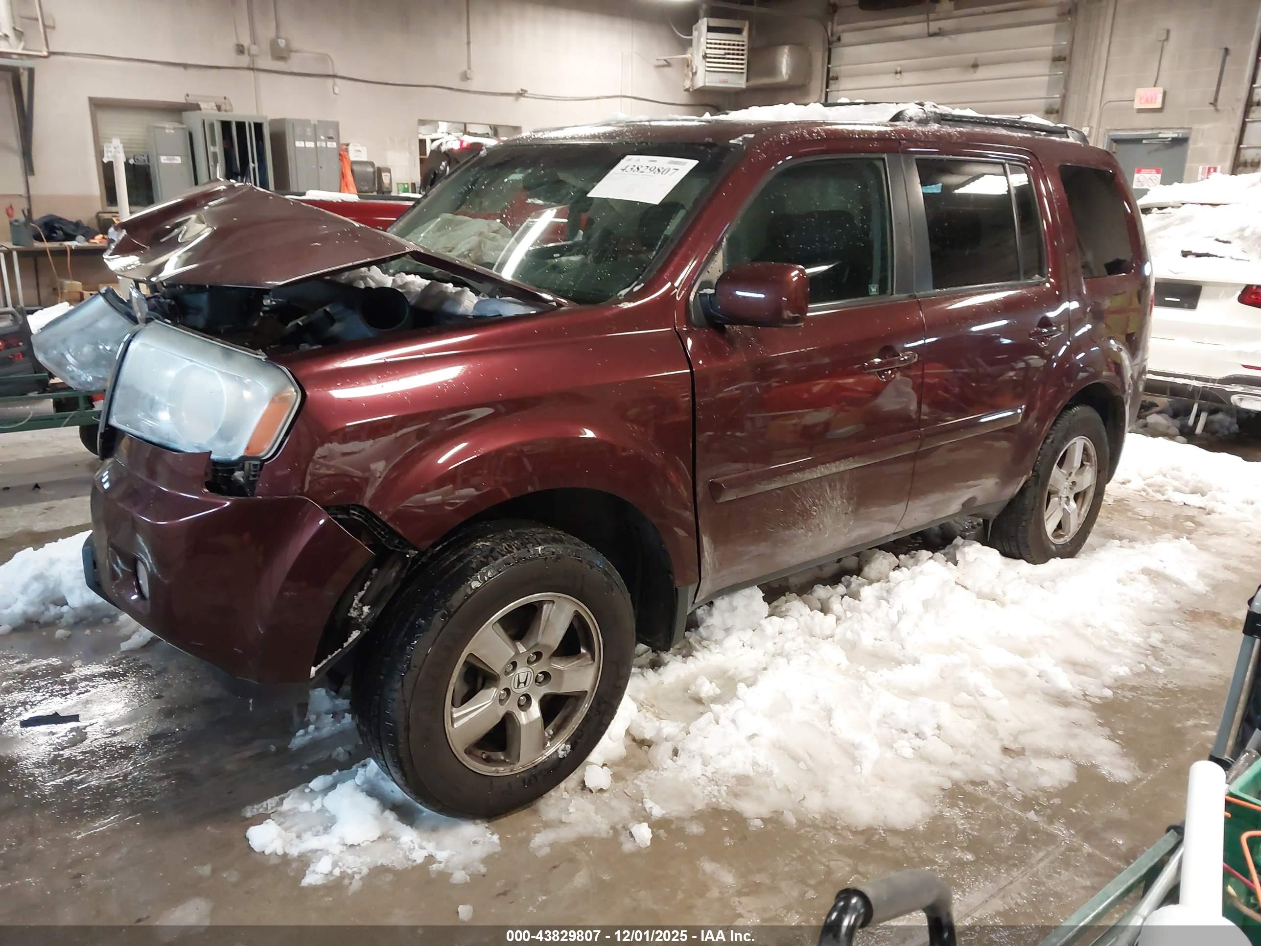 HONDA PILOT image 2