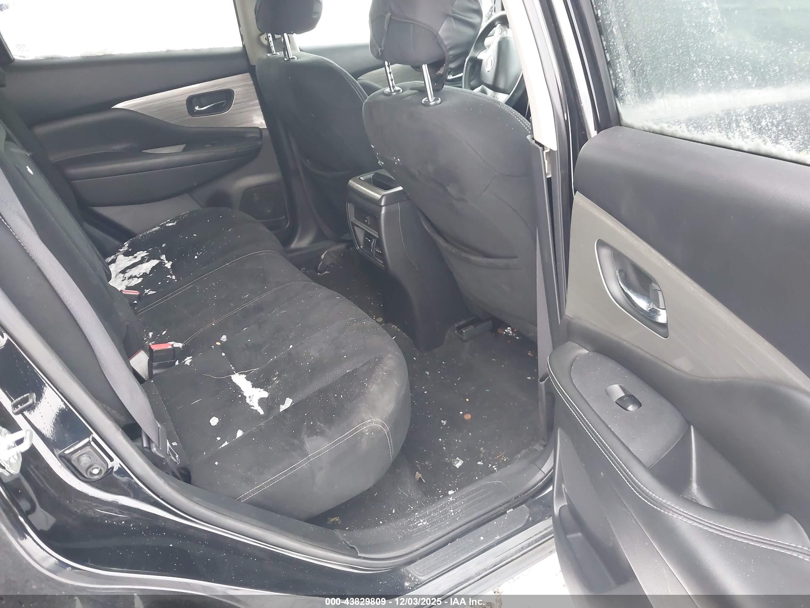 NISSAN MURANO image 8