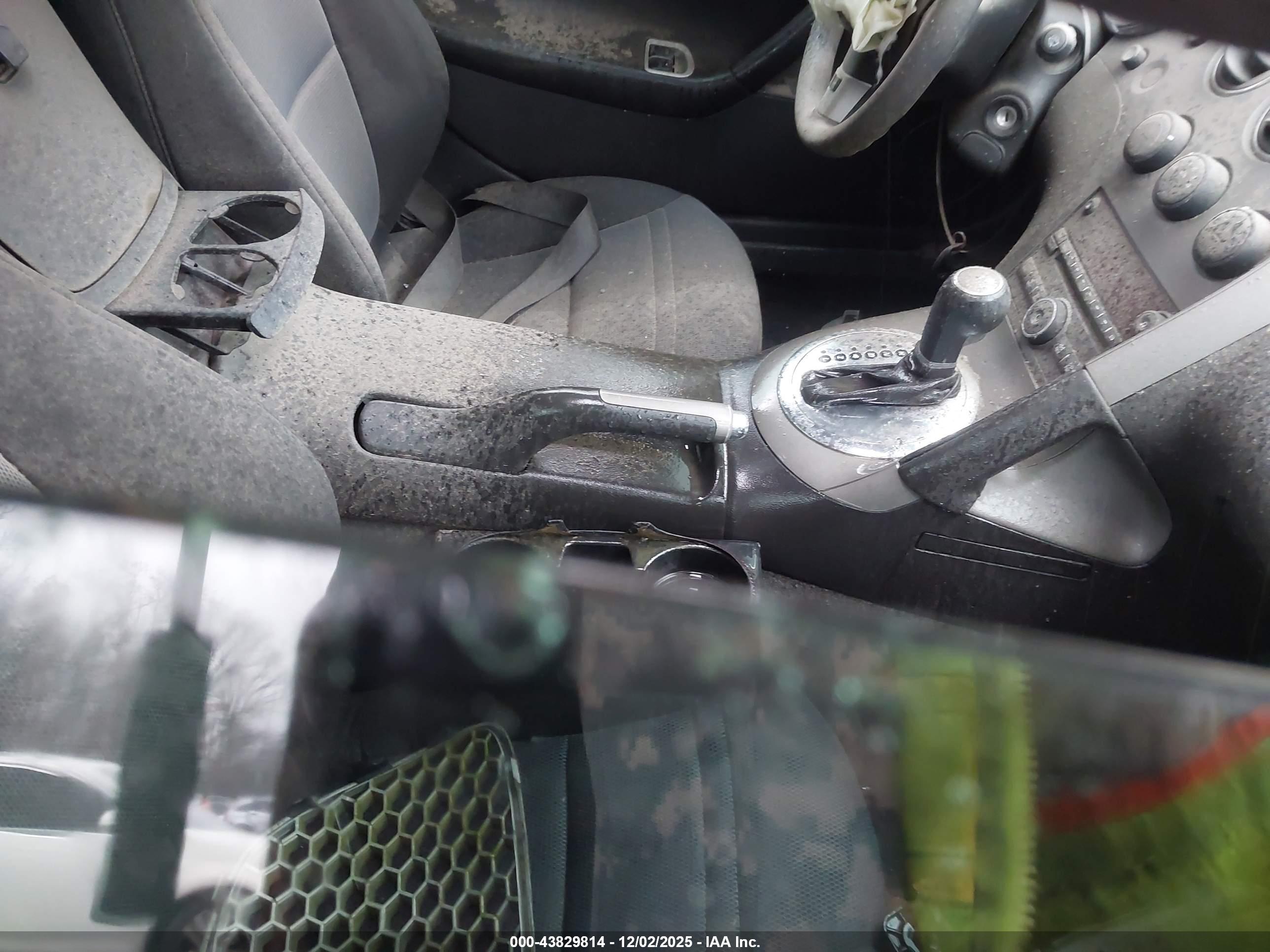 PONTIAC SOLSTICE image 5