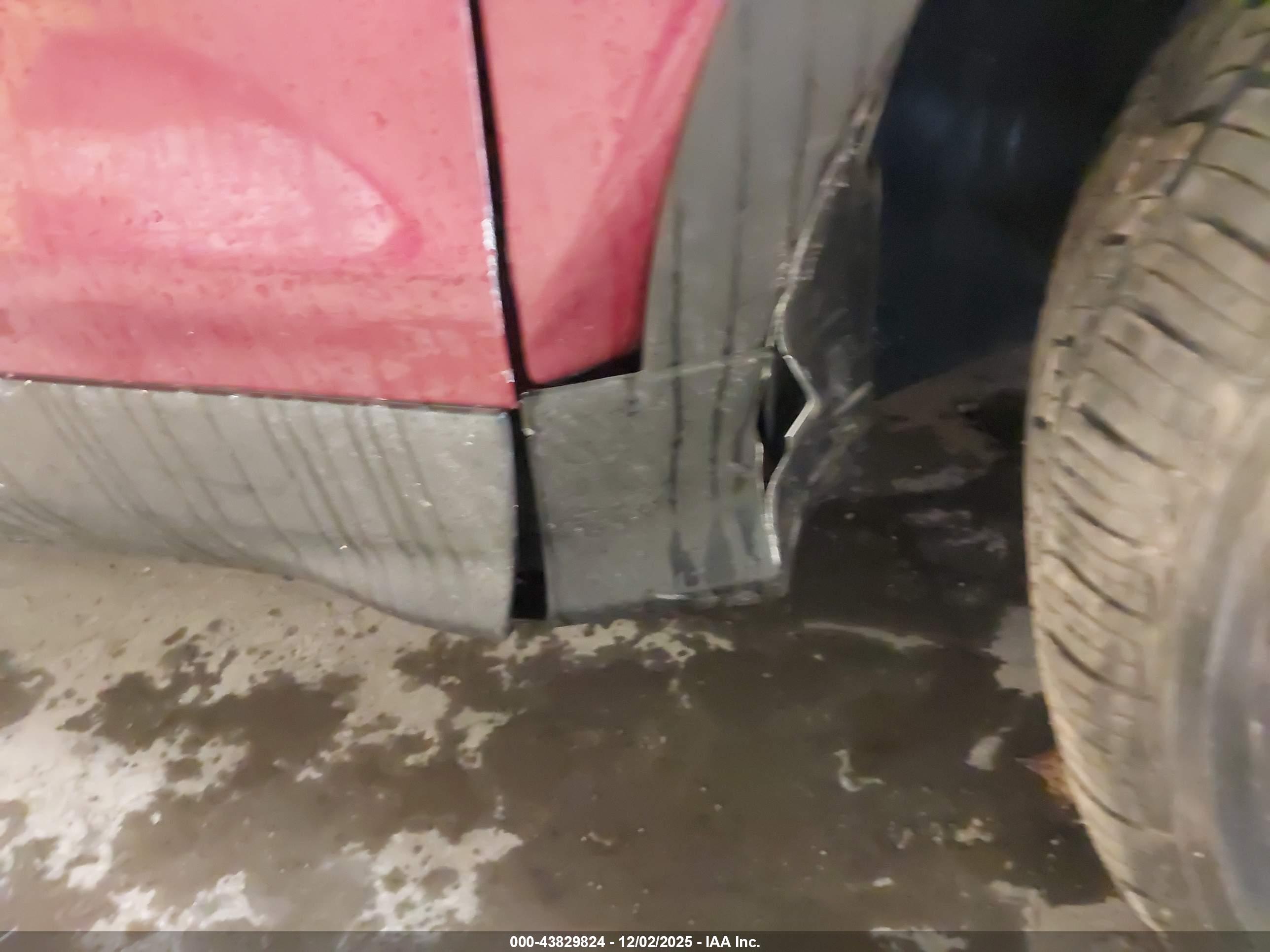 FORD ESCAPE image 6