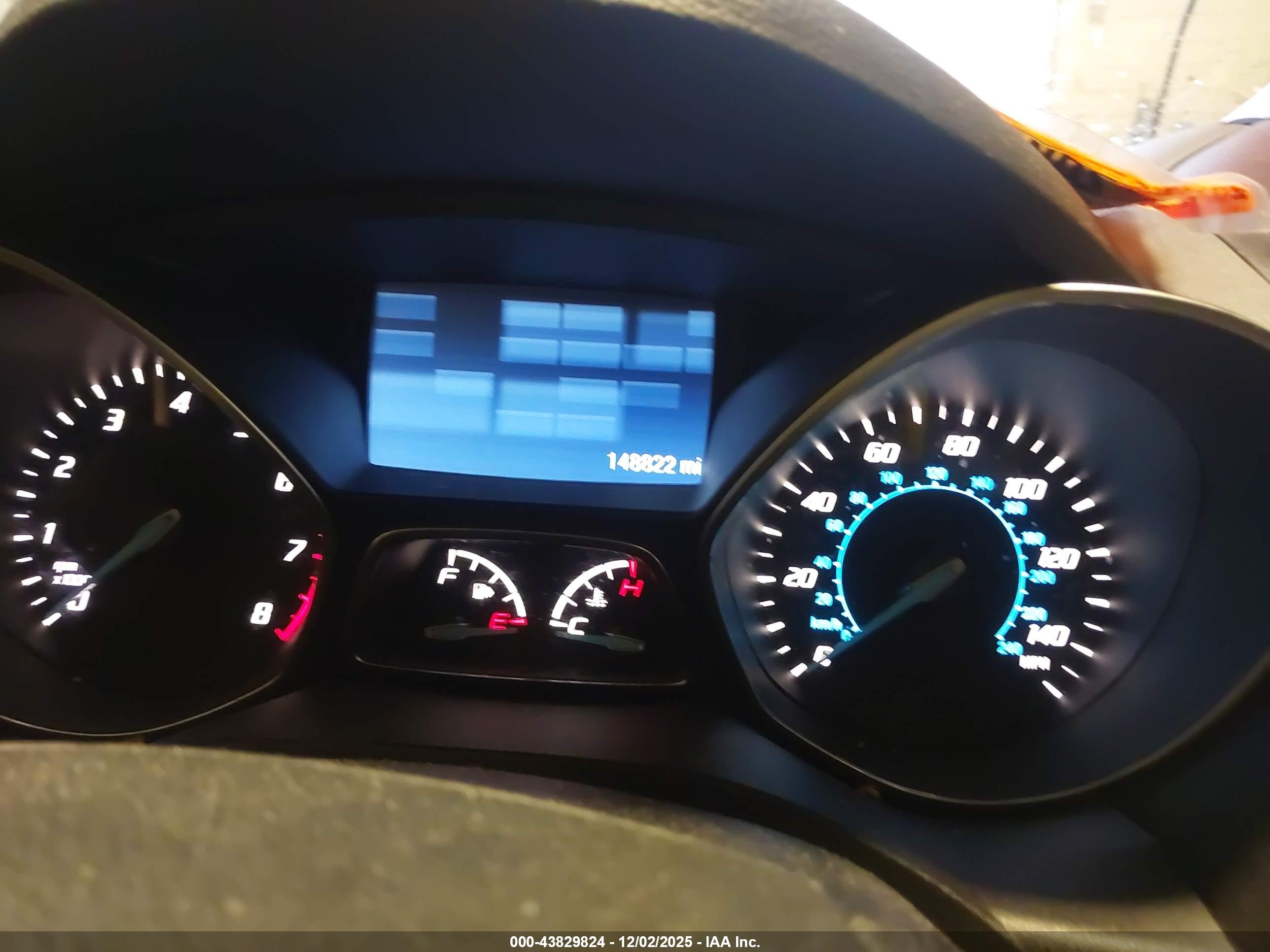 FORD ESCAPE image 7