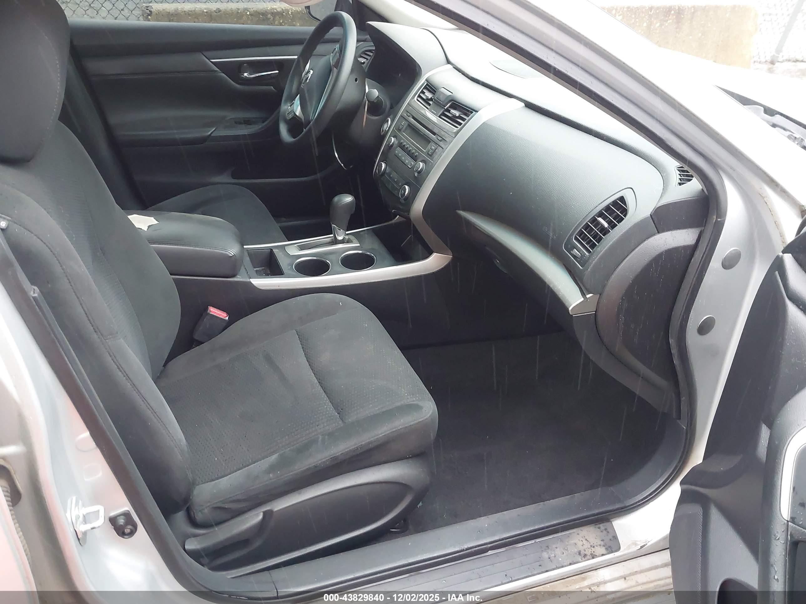 NISSAN ALTIMA image 5