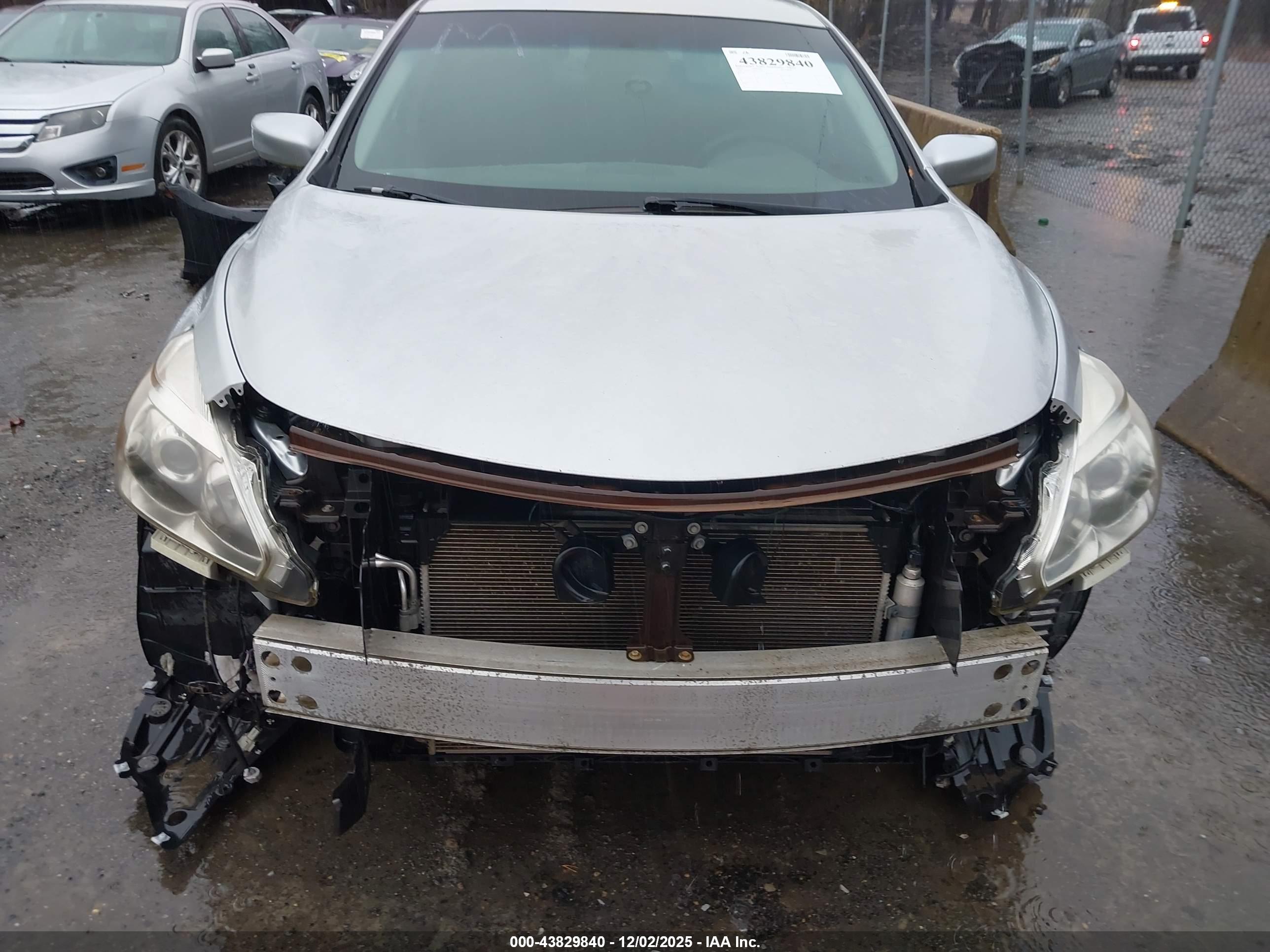 NISSAN ALTIMA image 6