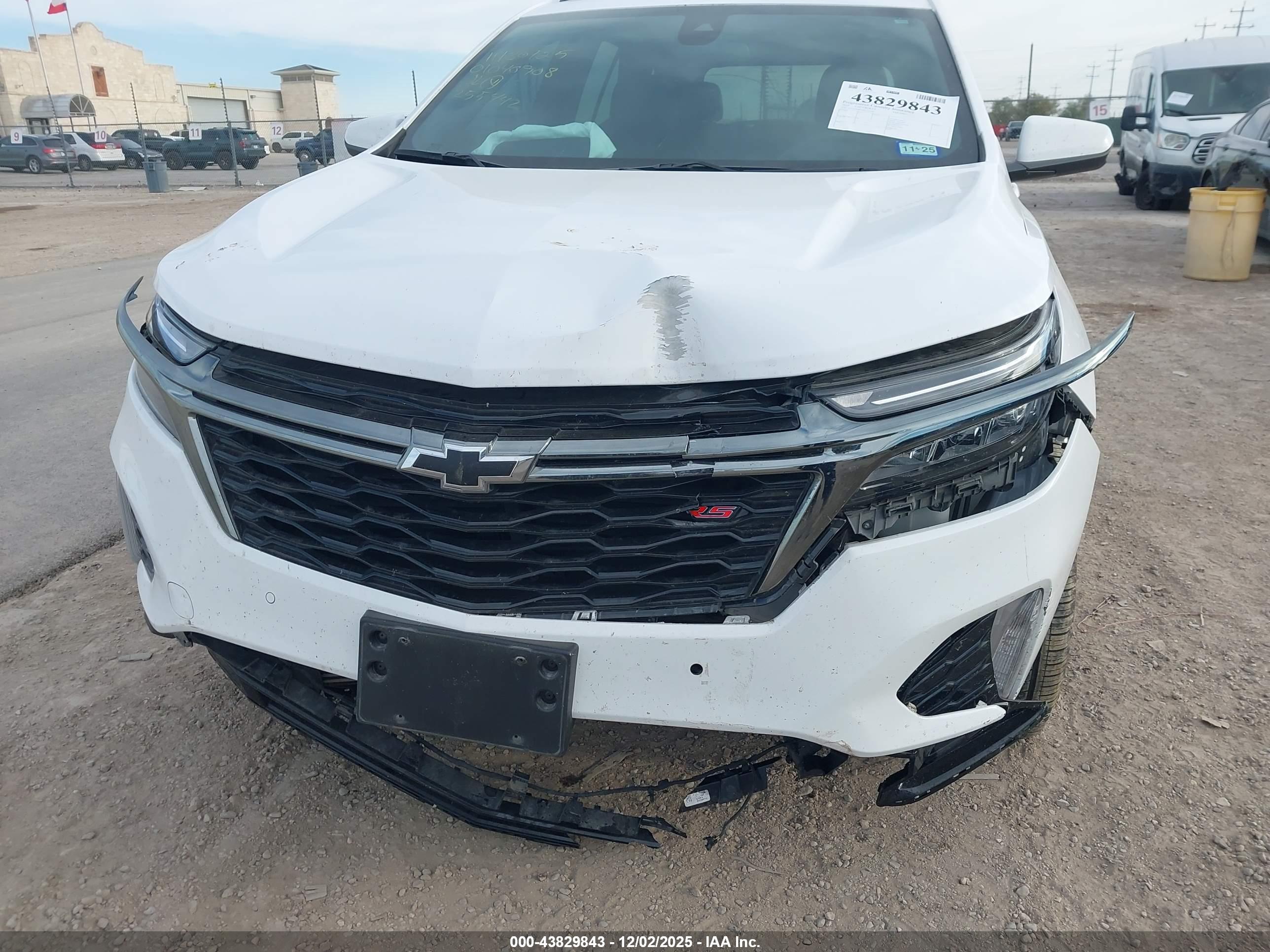 CHEVROLET EQUINOX image 6