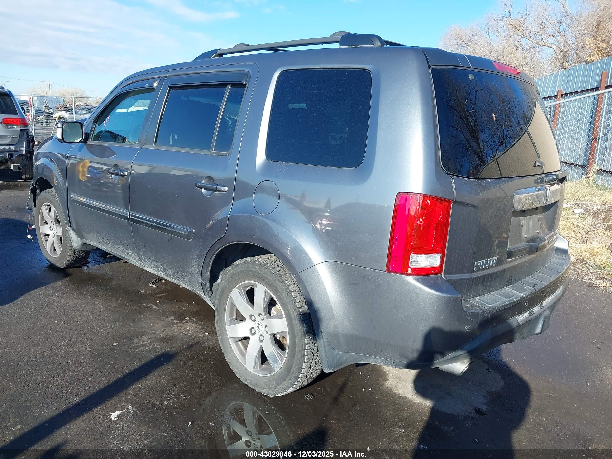 HONDA PILOT image 3