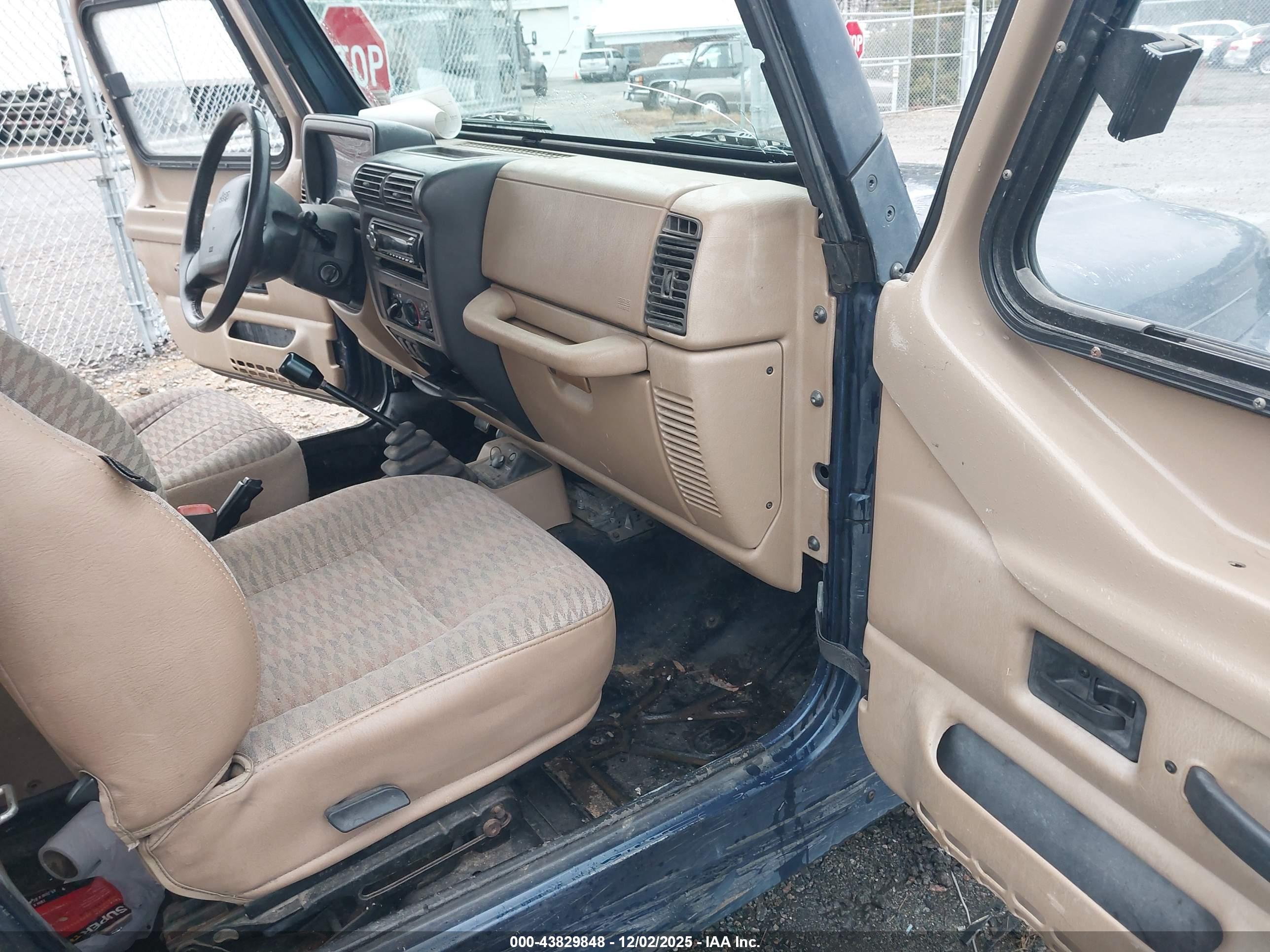 JEEP WRANGLER image 5
