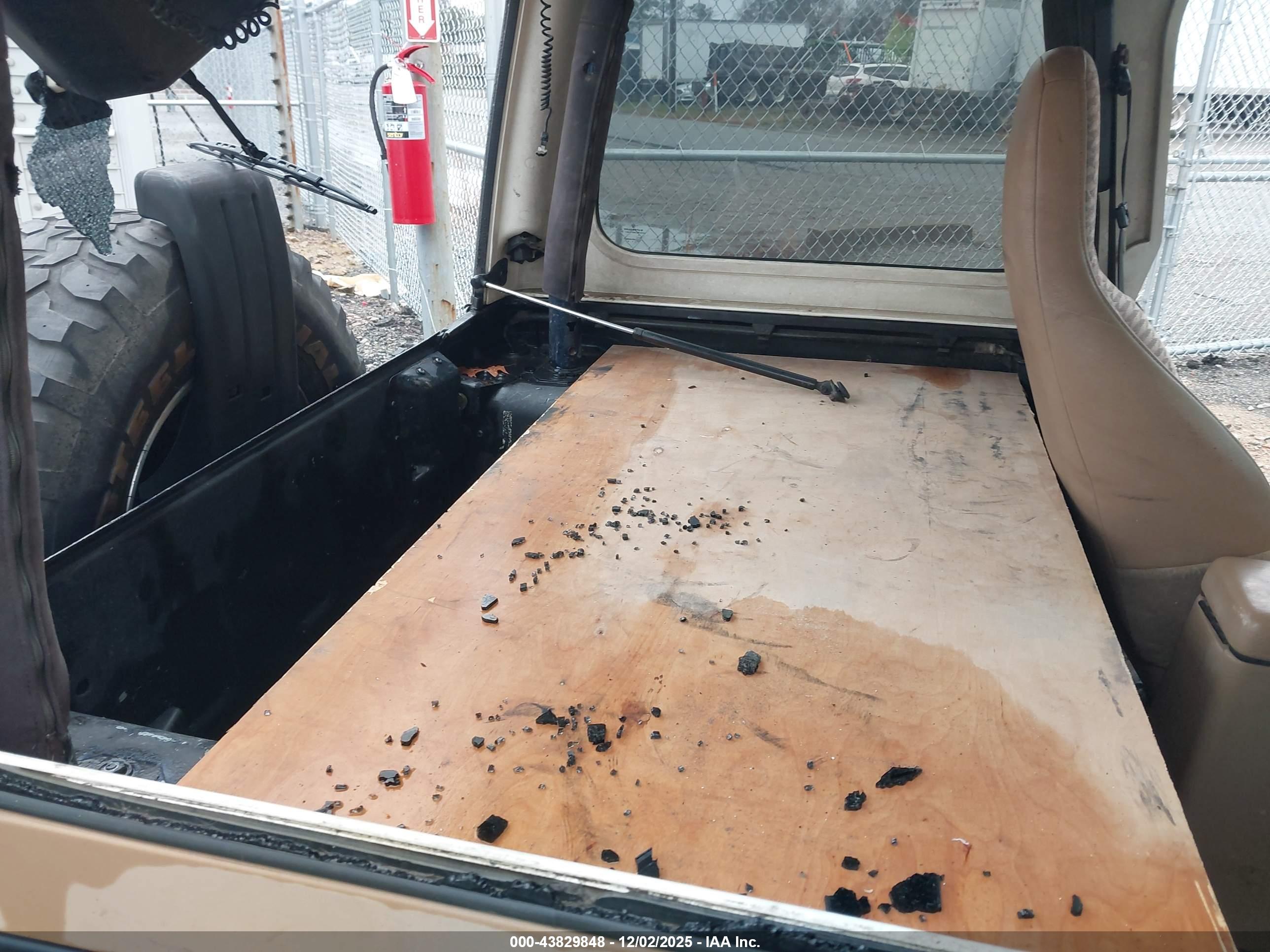 JEEP WRANGLER image 8