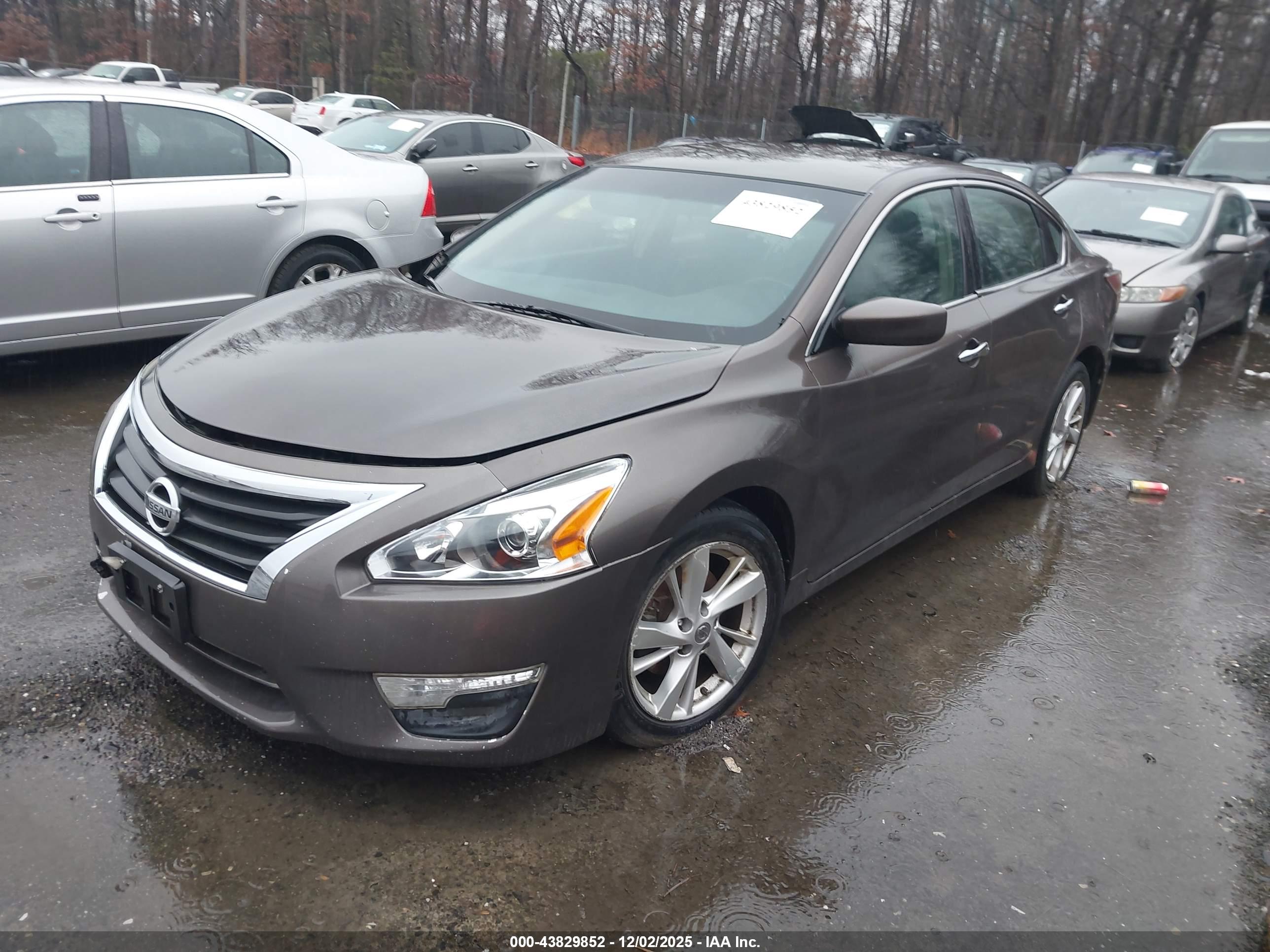 NISSAN ALTIMA image 2