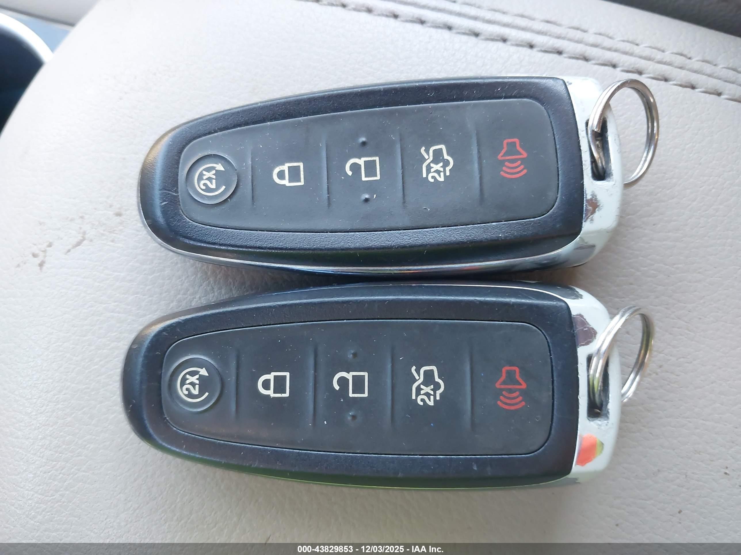 FORD ESCAPE image 11