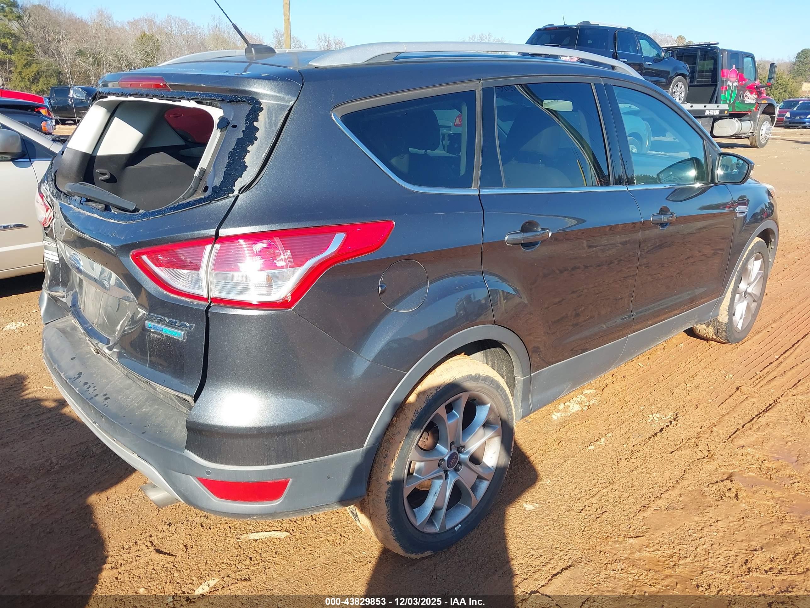 FORD ESCAPE image 4