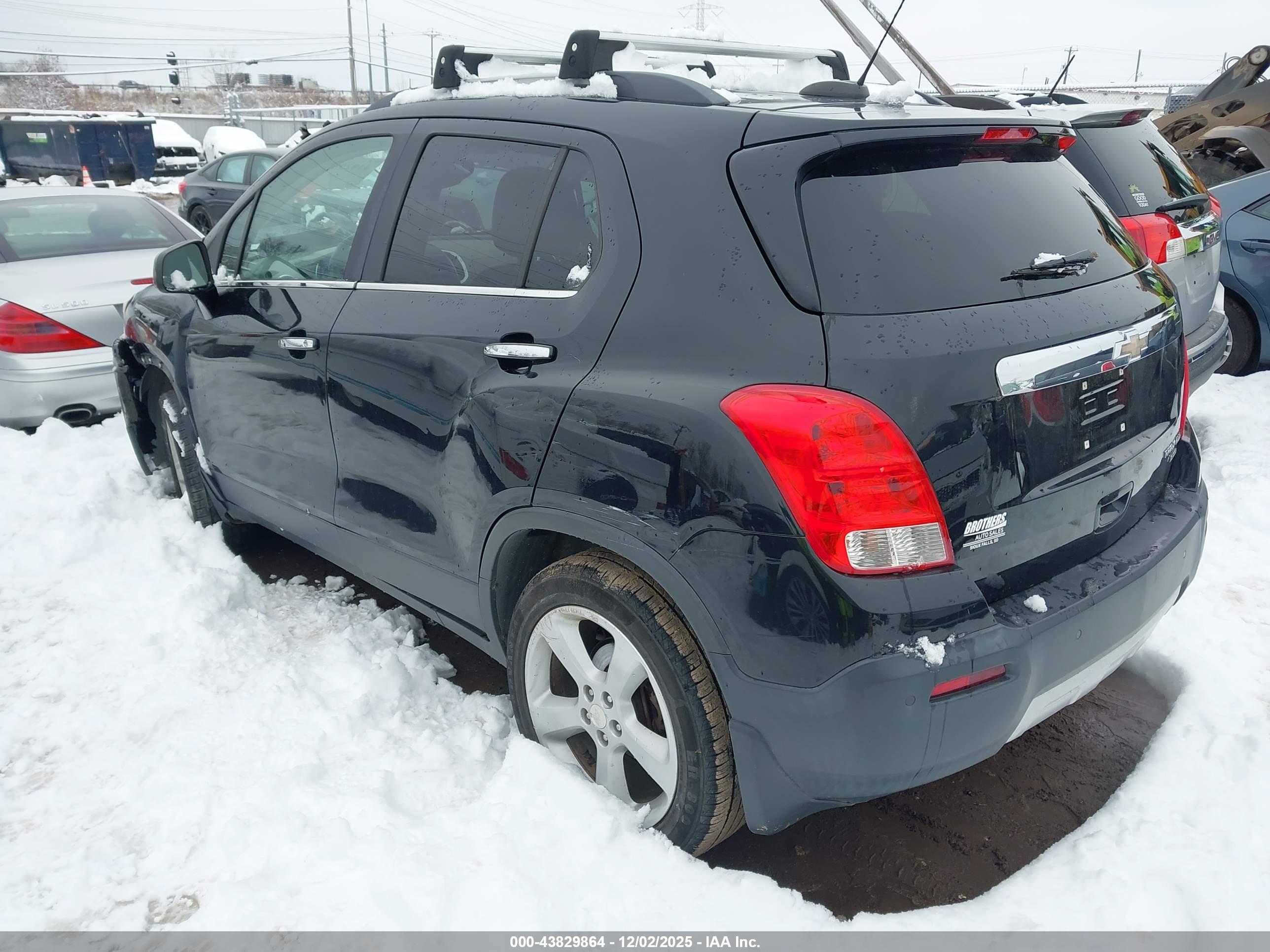 CHEVROLET TRAX image 3