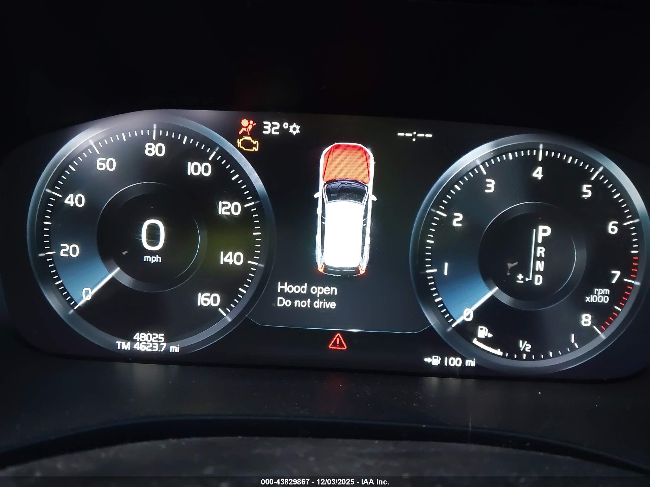 VOLVO XC60 image 7