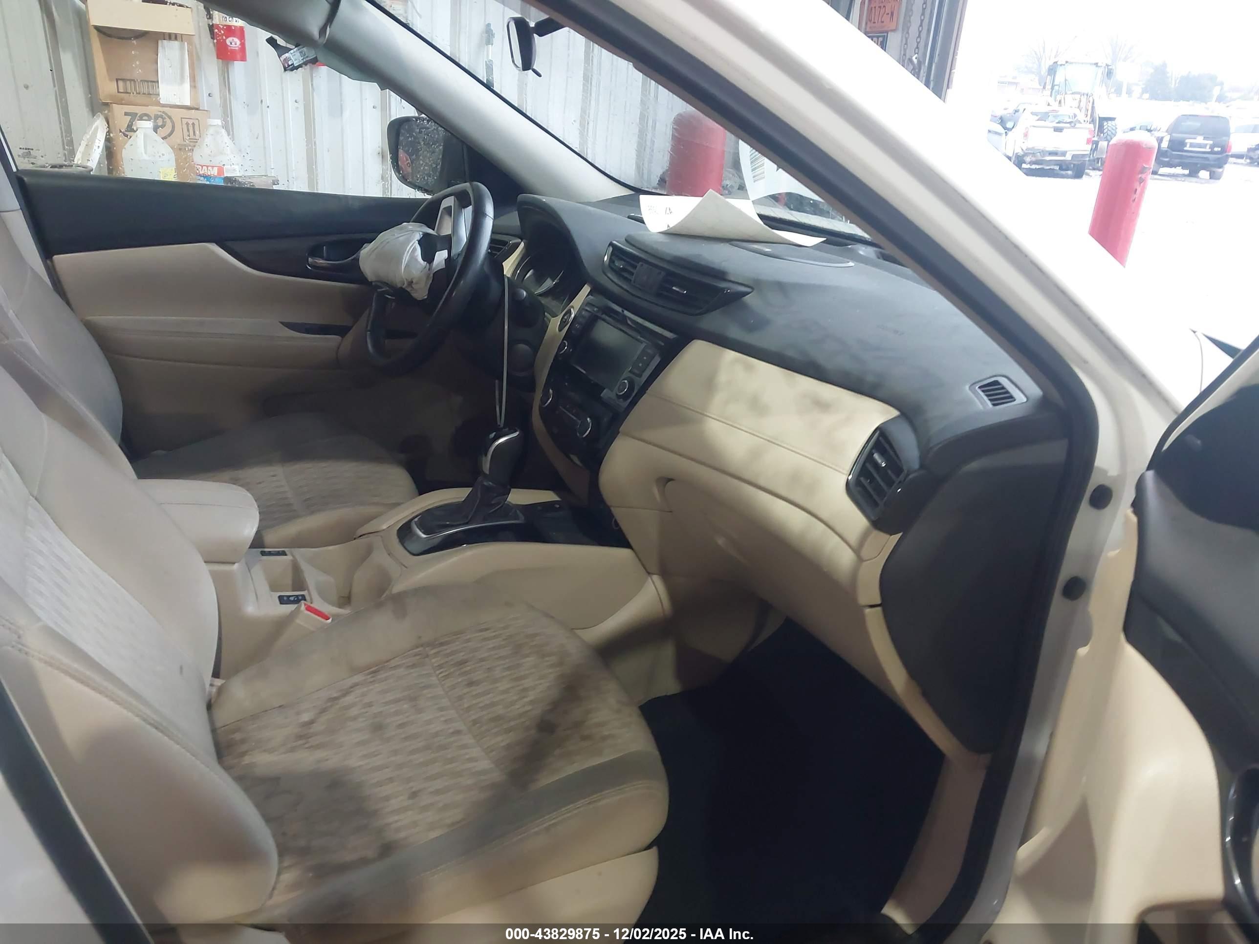 NISSAN ROGUE image 5