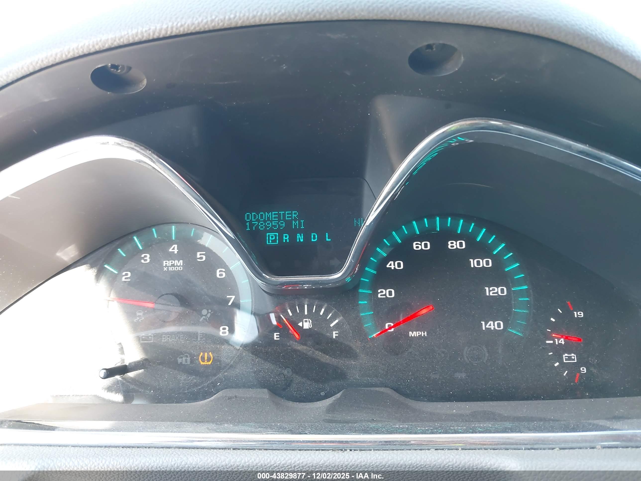 CHEVROLET TRAVERSE image 7