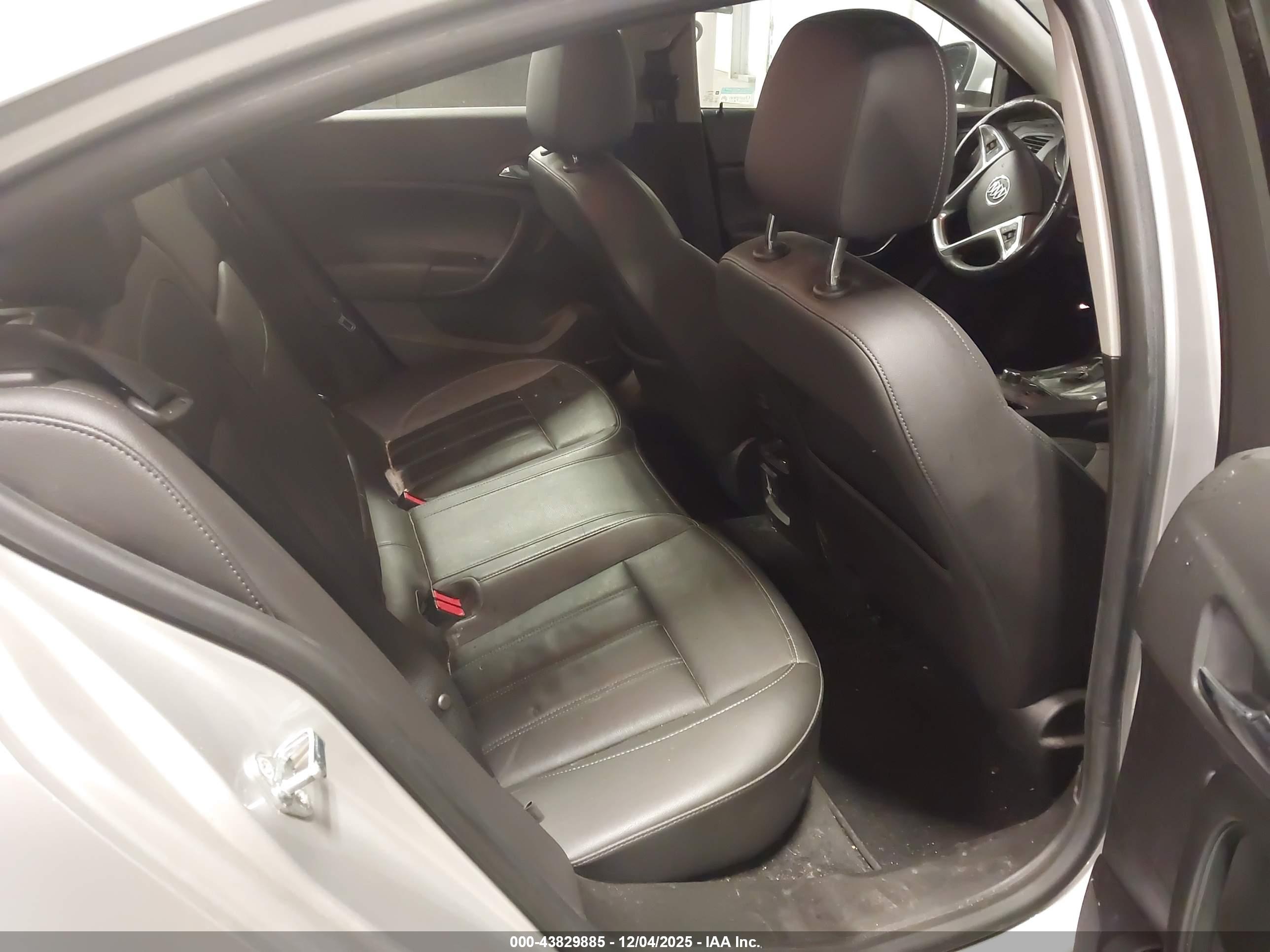 BUICK REGAL image 8
